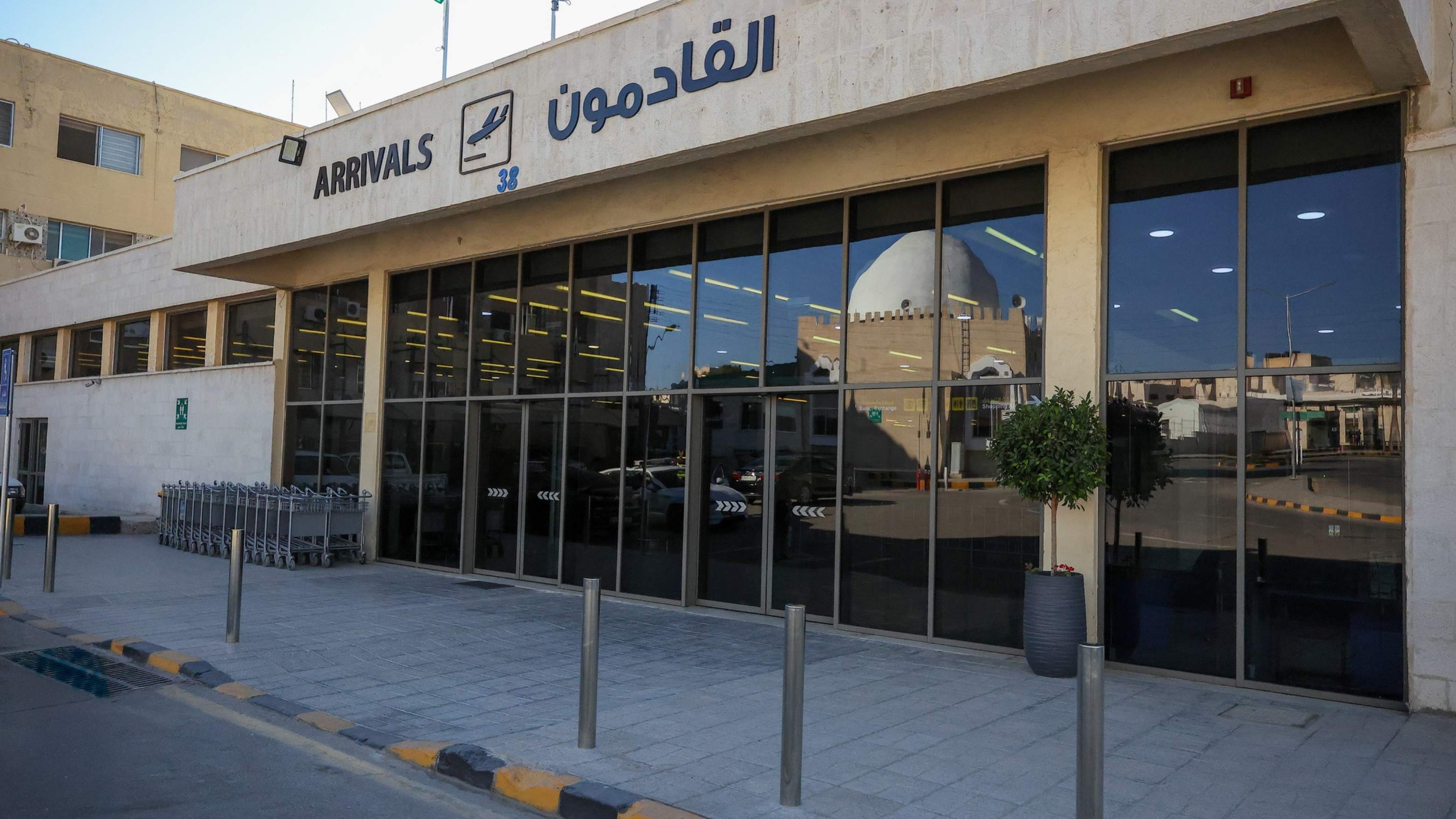 PM Directs Acceleration of Efforts to Reopen Amman Civil Airport Before Year-End