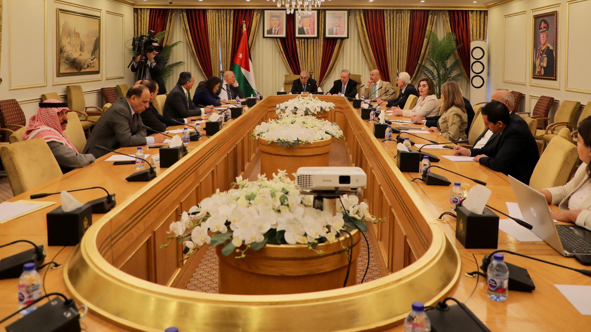 Senate Committes Review Plans to Boost Medical Tourism