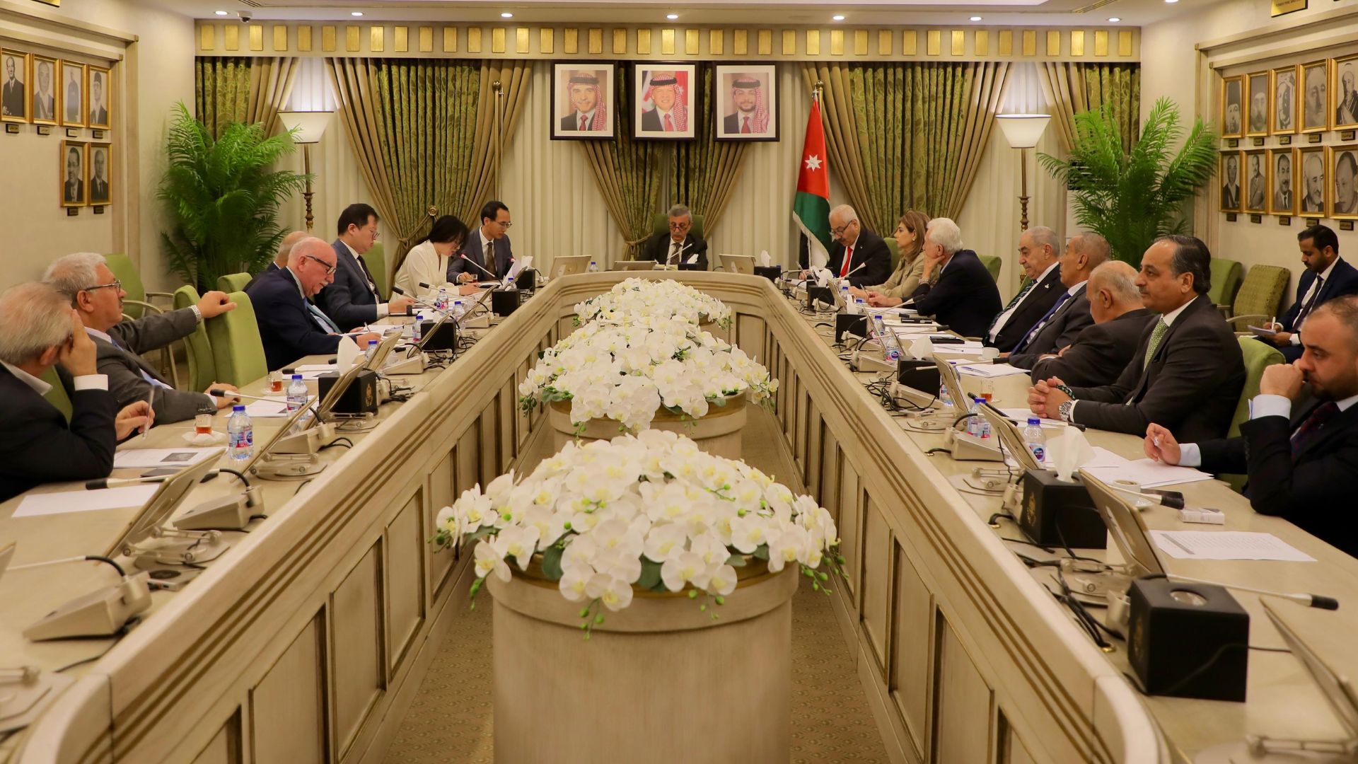 Senate Committee, Chinese Diplomat Discuss Ties