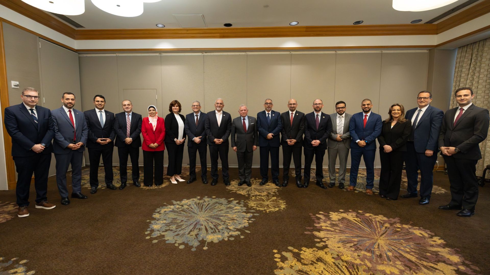King meets with members of Jordanian American Physicians Association