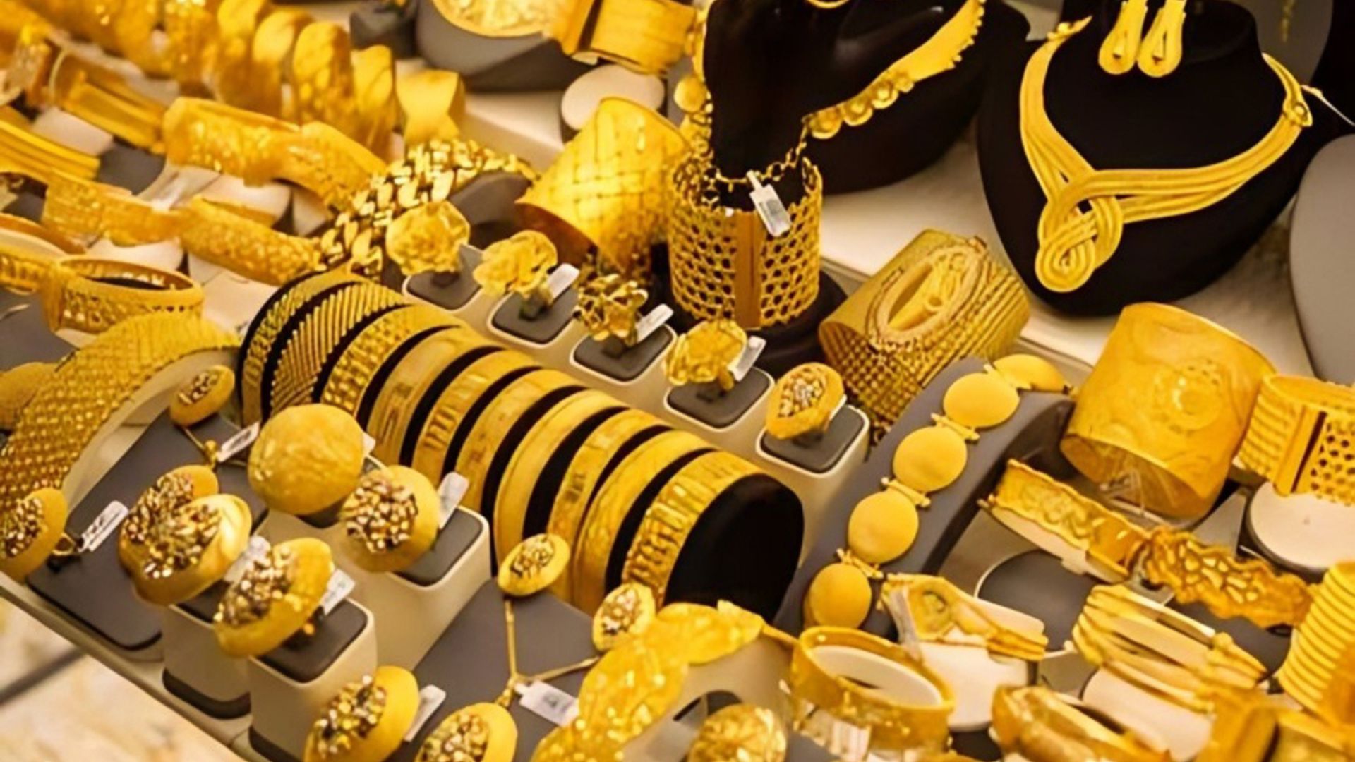 21-Karat Gold in Local Market Hits JD 75.80 per Gram