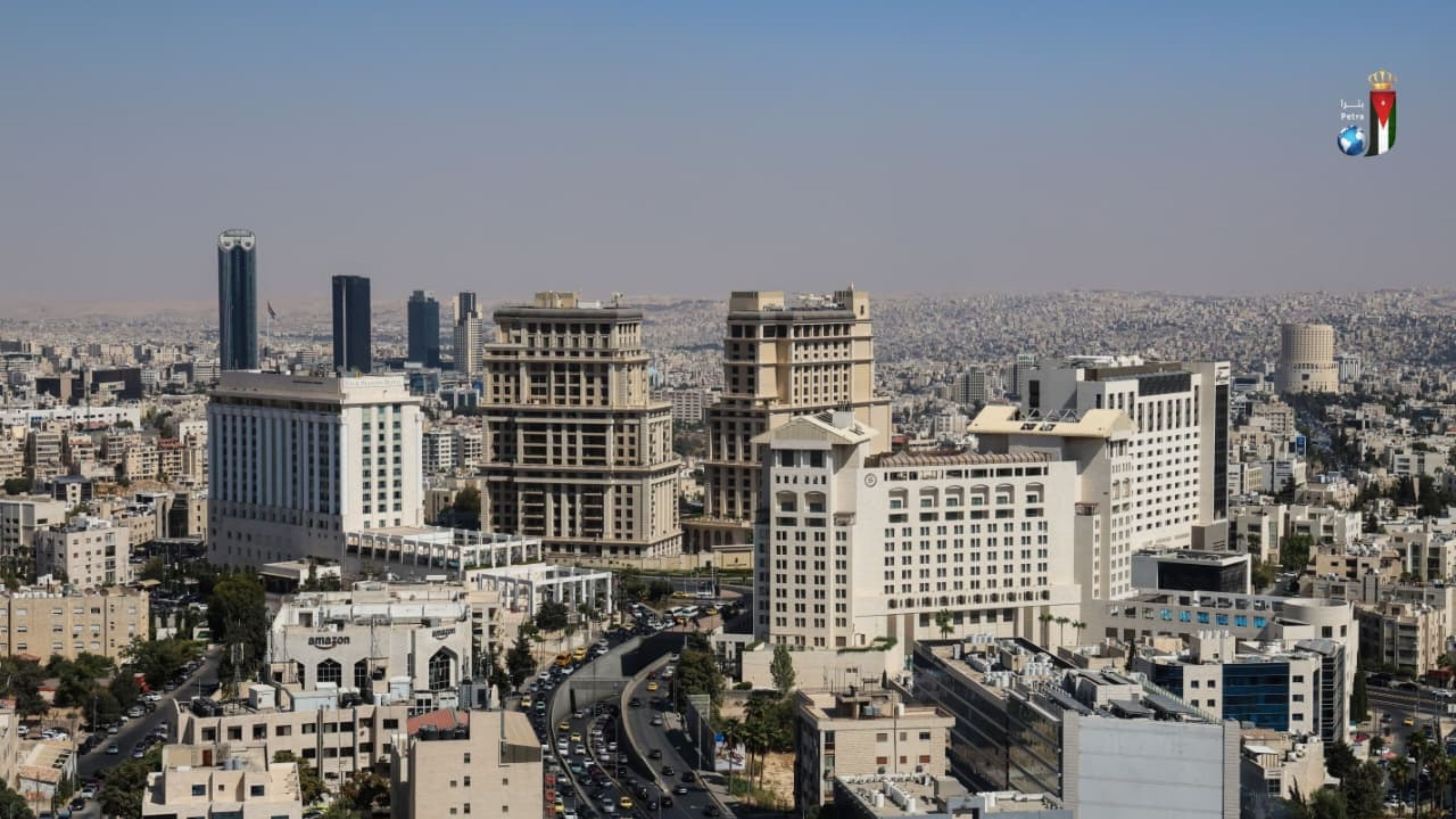 عمان... نبض الحياة بين الحداثة والأصالة 