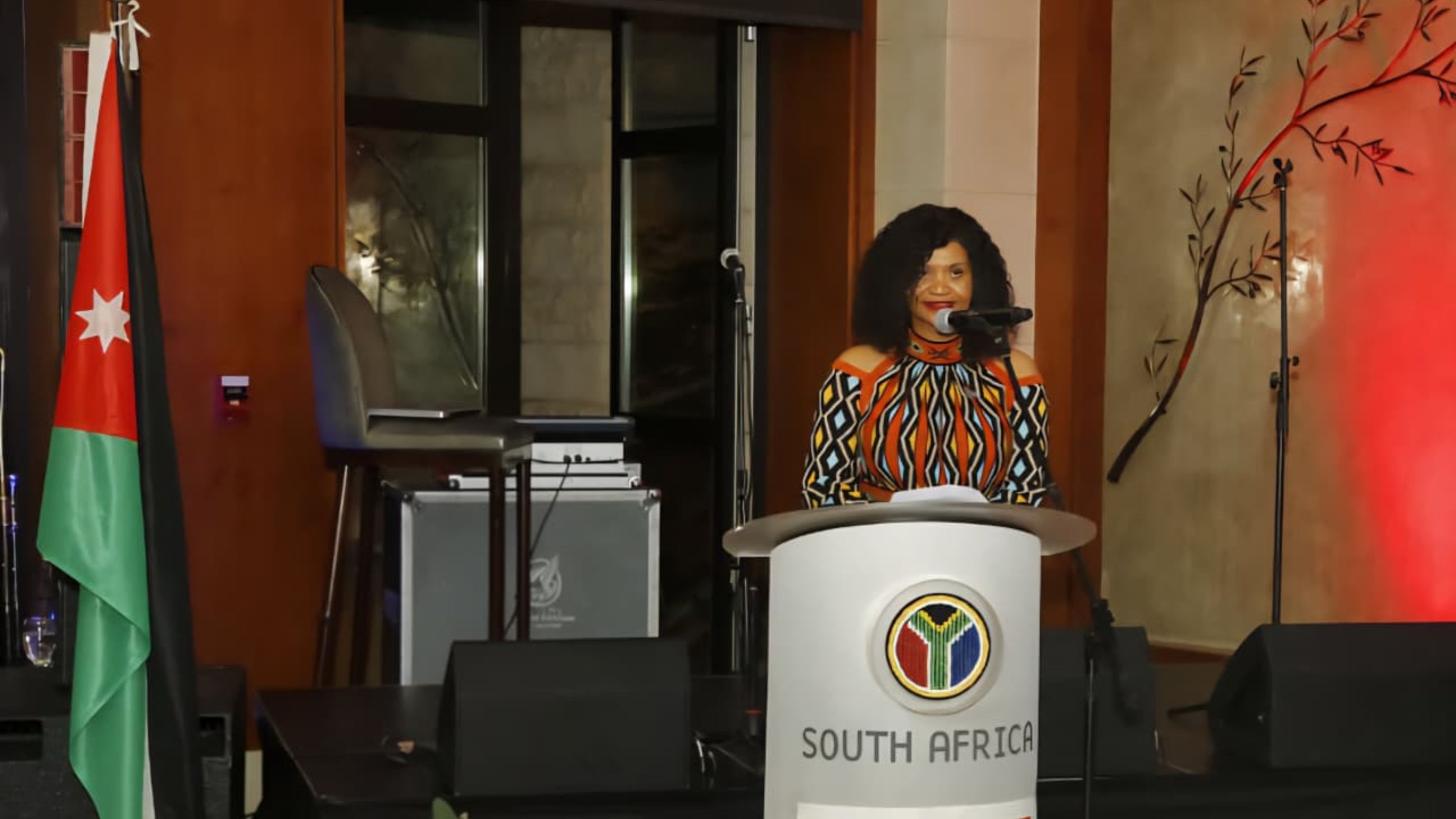 South African Envoy Praises Jordan’s Support for Palestine