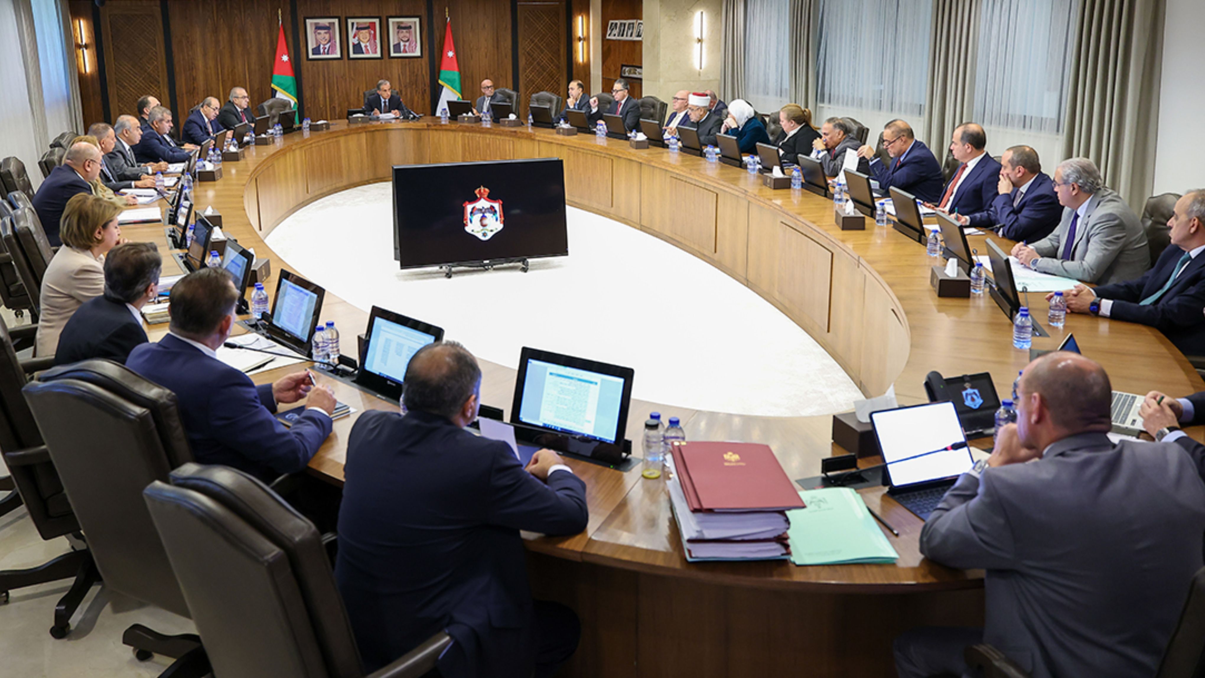 Cabinet Approves Economic, Legislative, Development Decisions