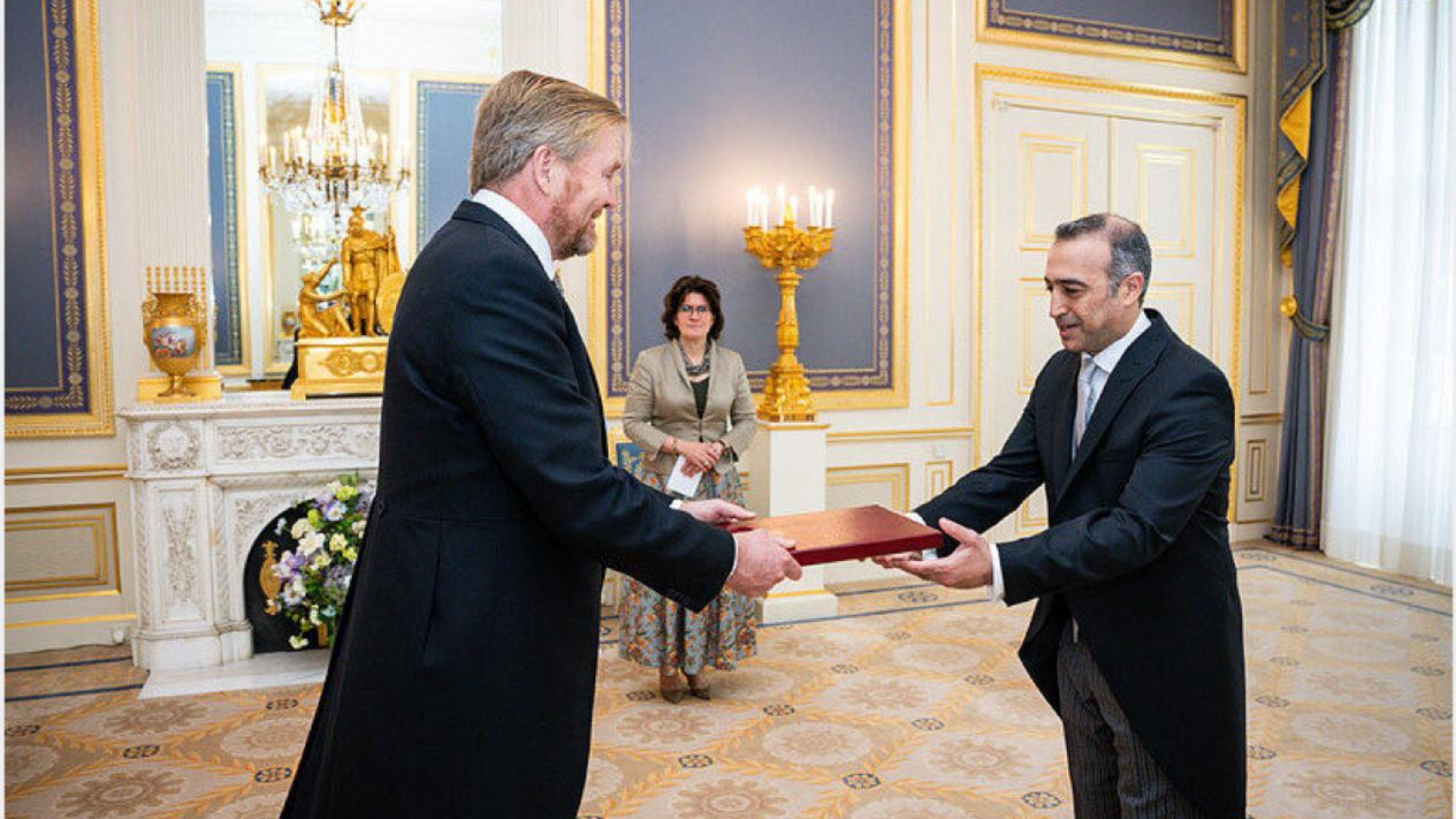 Jordan’s Ambassador Al-Qadi Submits Credentials to Dutch Monarch
