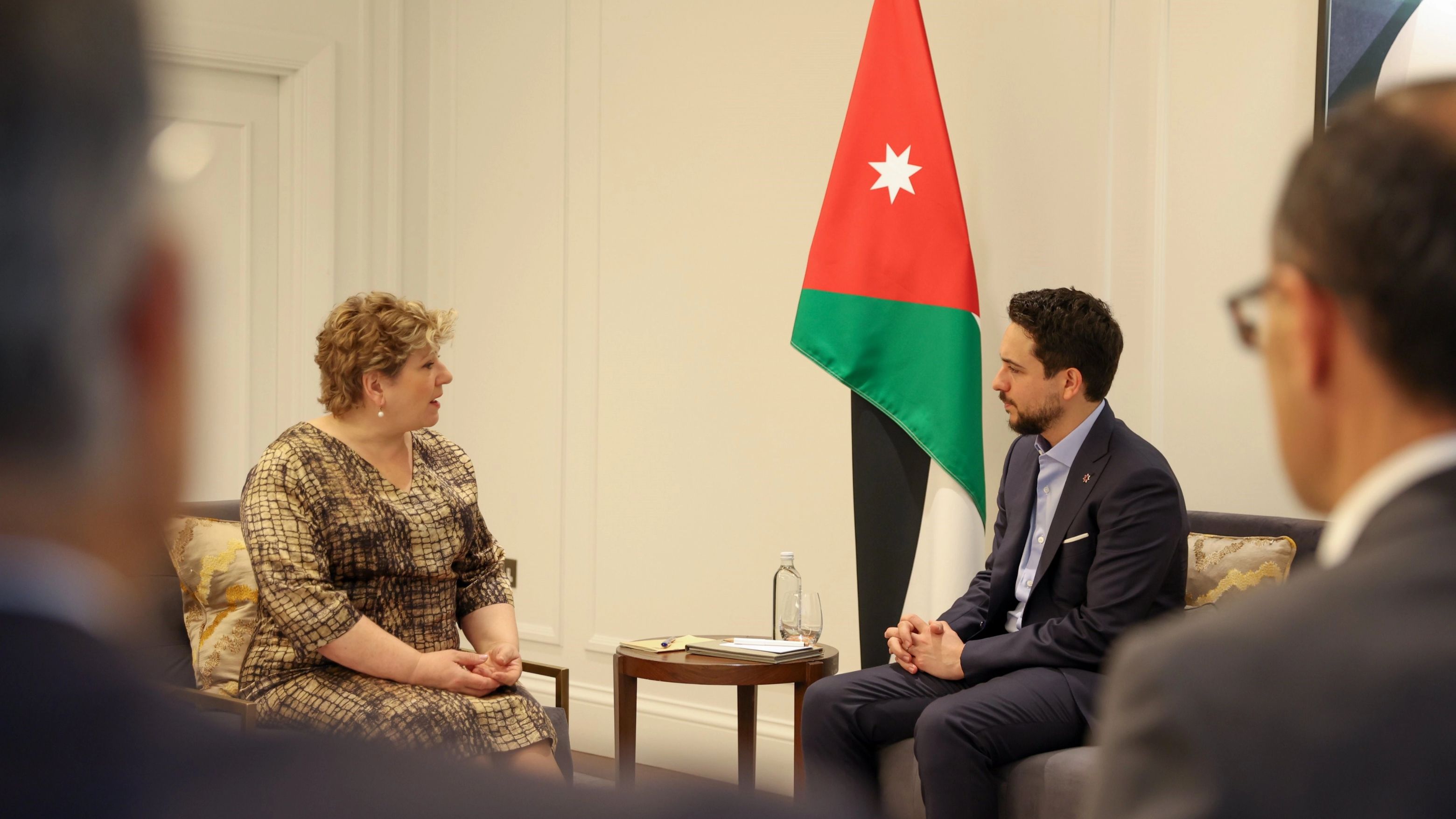  ولي العهد يلتقي في لندن رئيسة لجنة الشؤون الخارجية بمجلس العموم البريطاني