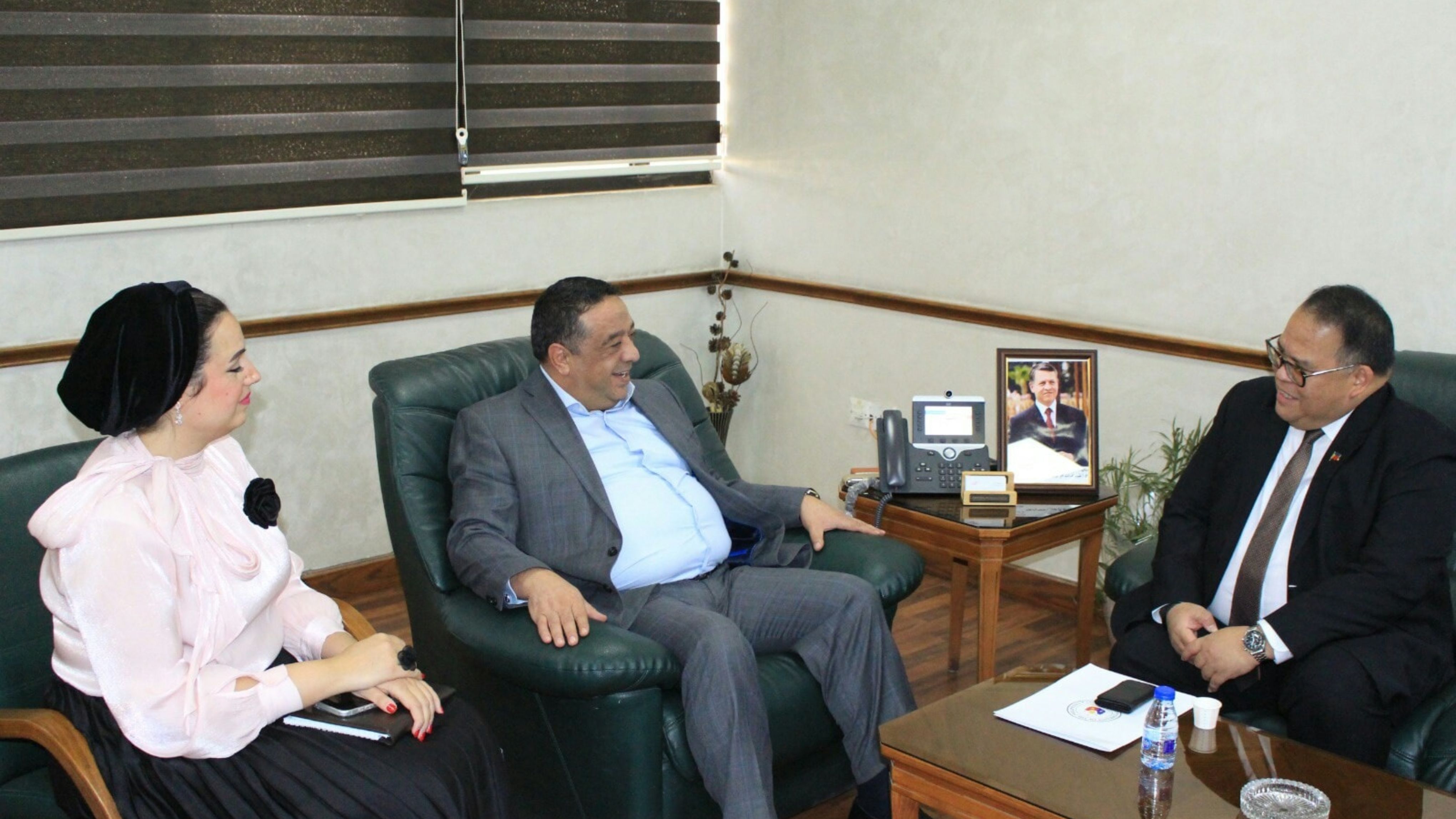 &quot;البريد الأردني&quot; والسفارة الفلبينية تبحثان تعزيز التعاون المشترك