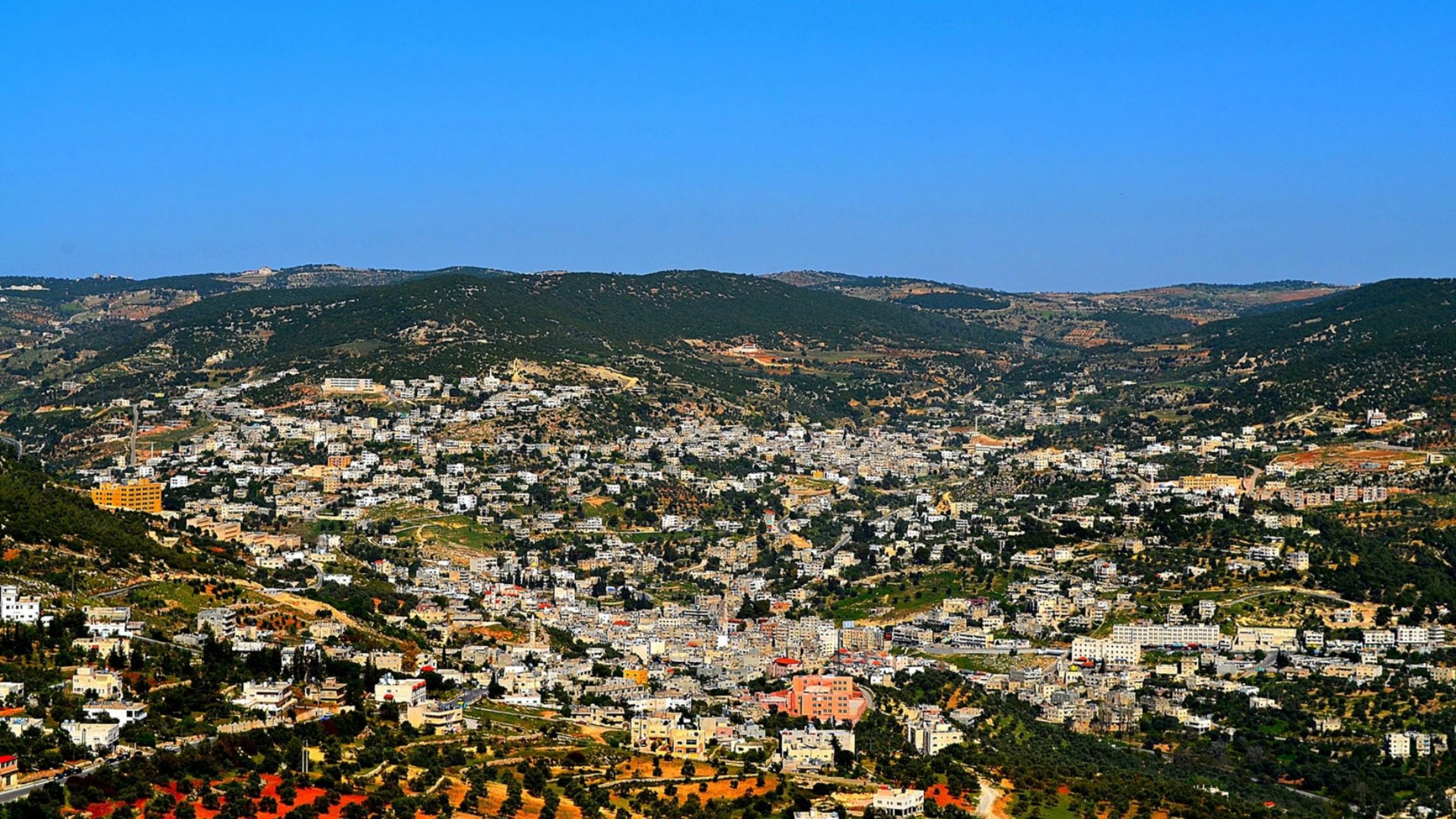 عجلون: مطالب بإنشاء مركز خدمات حكومي شامل