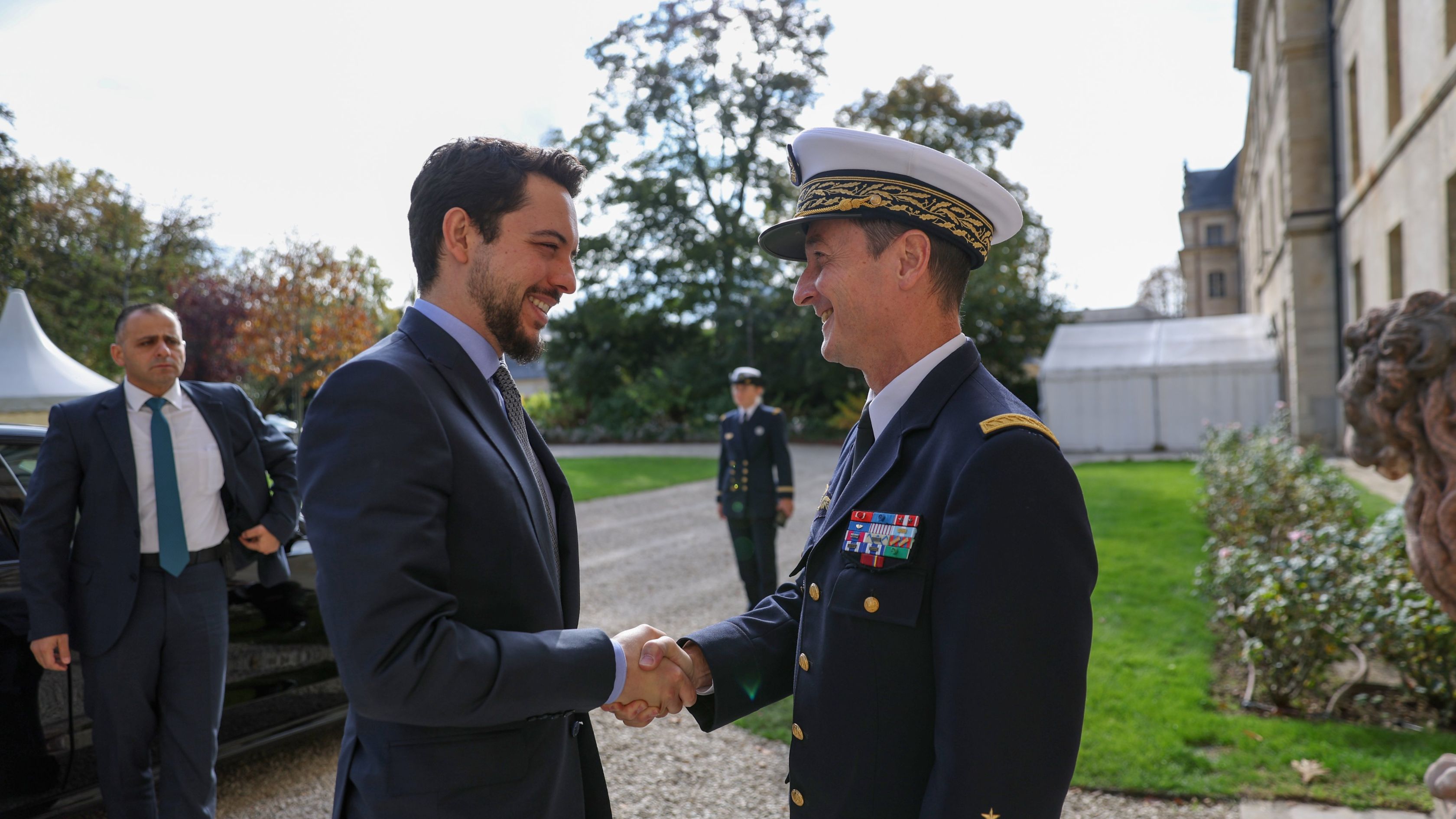 Crown Prince meets French army chief, visits National Gendarmerie Intervention Group