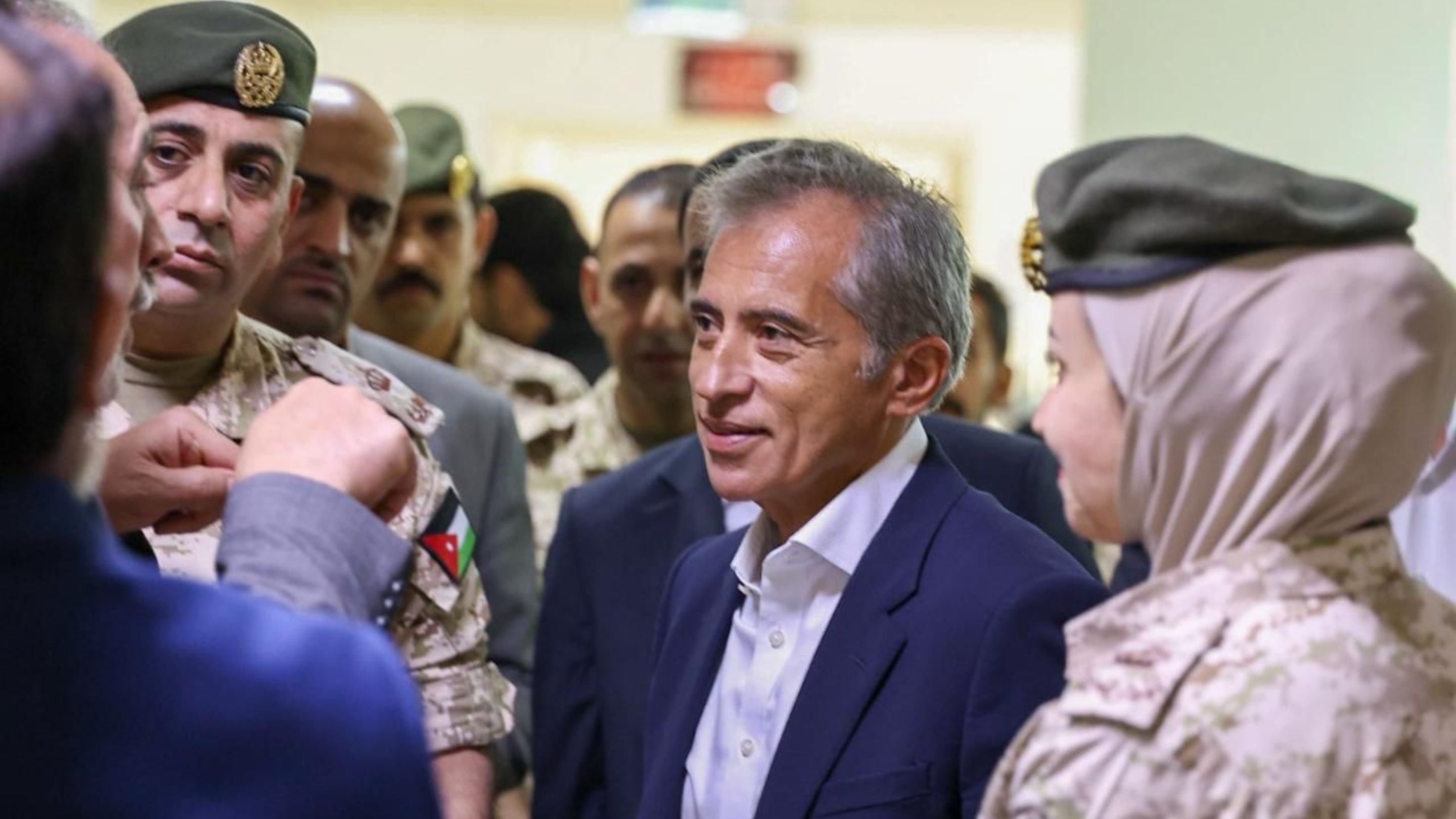 اتفاقية بين الصحة والخدمات الطبية لمعالجة المدنيين بمنطقة الأزرق