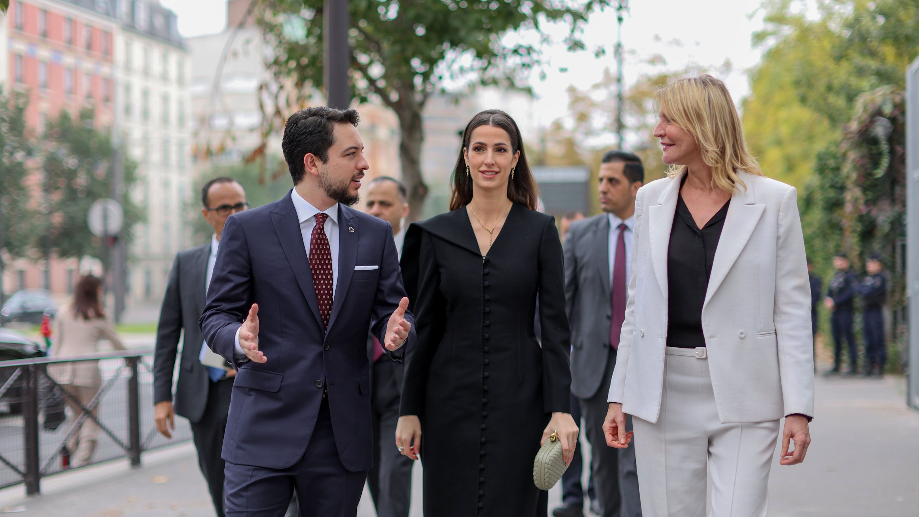 Crown Prince visits 42 The Network for computer science training in Paris