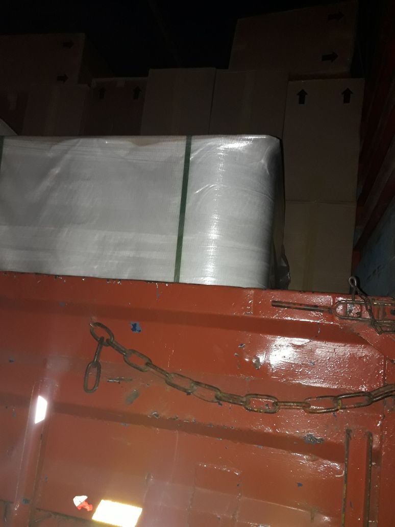 الجمارك تضبط مزرعة تبغ مساحتها أكثر من 200 دونم و 70 طنا من مستلزمات انتاج السجائر&lt;br&gt;