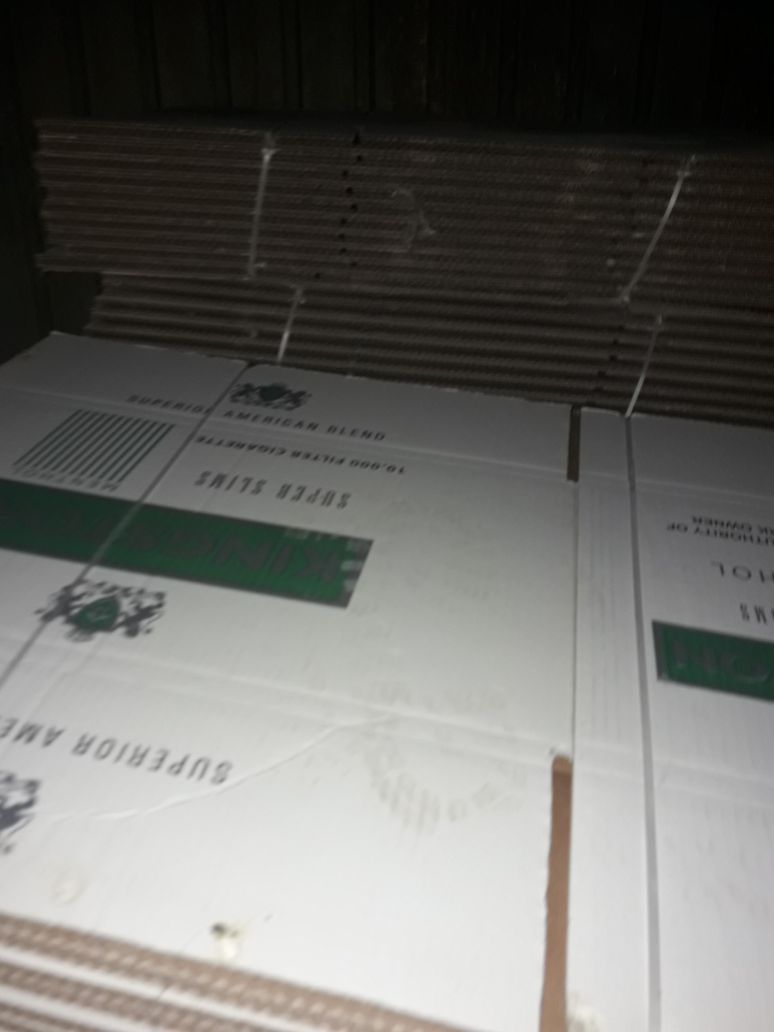 الجمارك تضبط مزرعة تبغ مساحتها أكثر من 200 دونم و 70 طنا من مستلزمات انتاج السجائر&lt;br&gt;