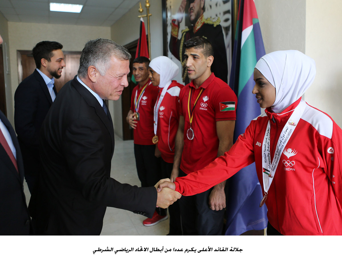 الملك يزور مديريتي الدرك والأمن العام&lt;br&gt;   