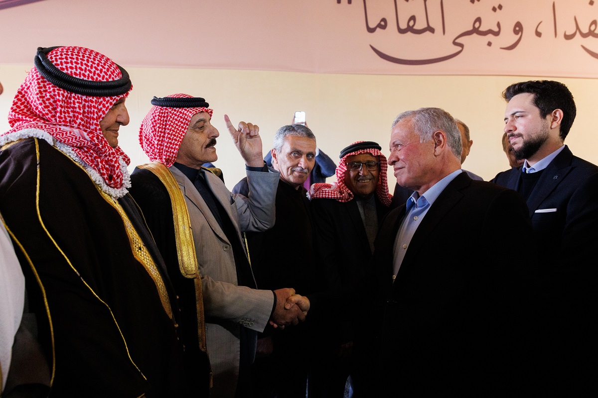 أهل الكرك يستقبلون جلالة الملك