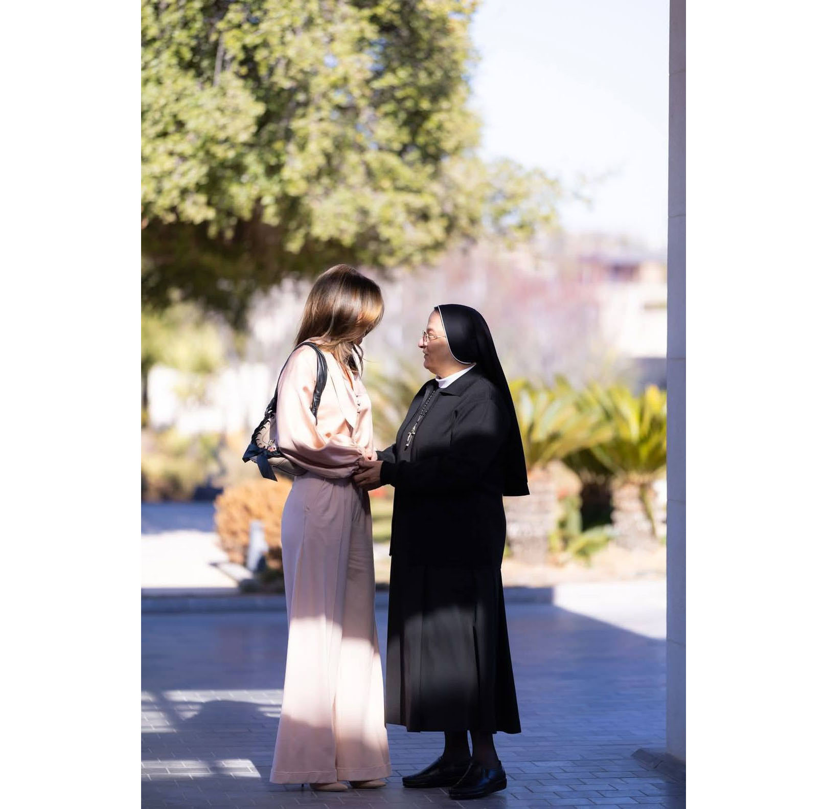 جلالة الملكة رانيا العبد الله: عيد ميلاد مجيد لأهل العيد وكل الخير لمحبي السلام.