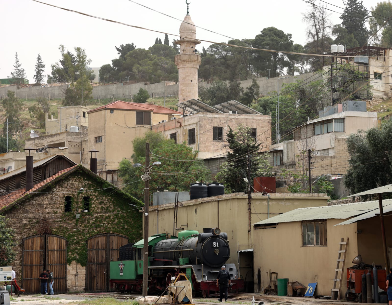 الخط الحديد الحجازي ارث تاريخي يتجدد عبر رحلات سياحية بعربات وقاطرات تجسد مرحلة مهمة من تاريخ الأردن...تصوير عوض الطويل