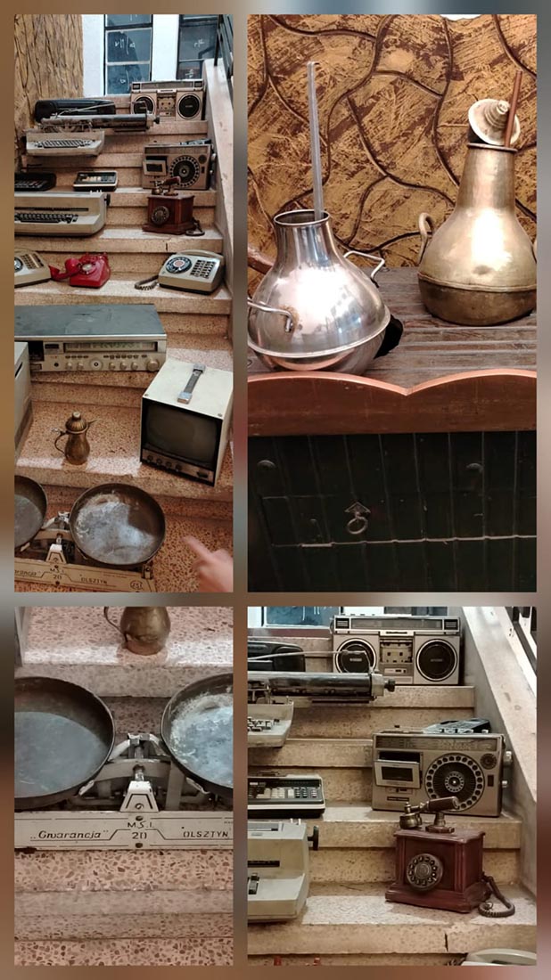 معروضات تراثية تزين مدخل أحد المقاهي في وسط العاصمة عمان....تصوير خليل الصالحي