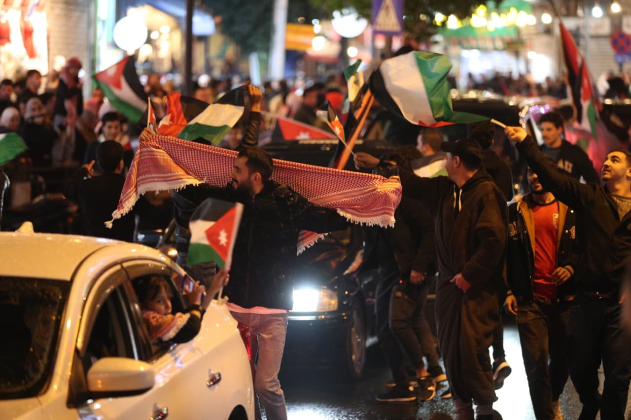  بحضور ولي العهد ..المنتخب الوطني يتأهل لنهائي كأس العرب