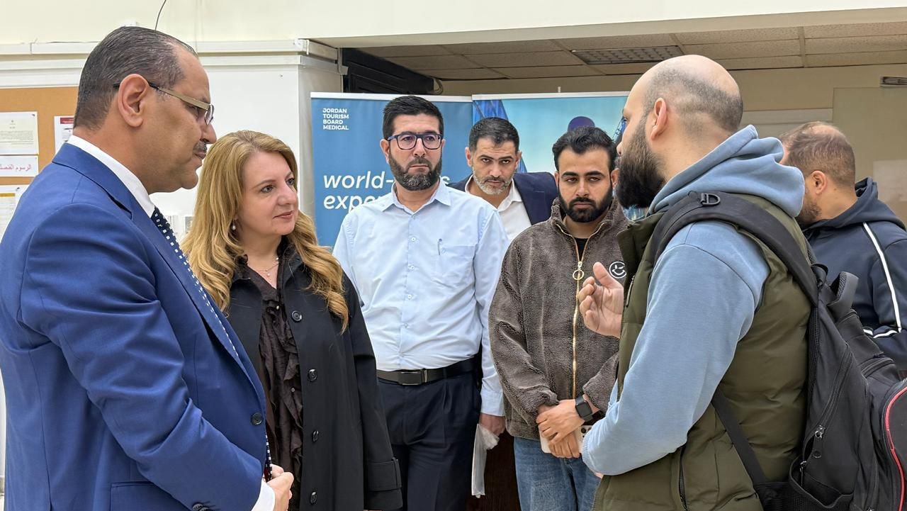 وزير الخارجية يبحث مع نظيره الصيني علاقات الشراكة الاستراتيجية 