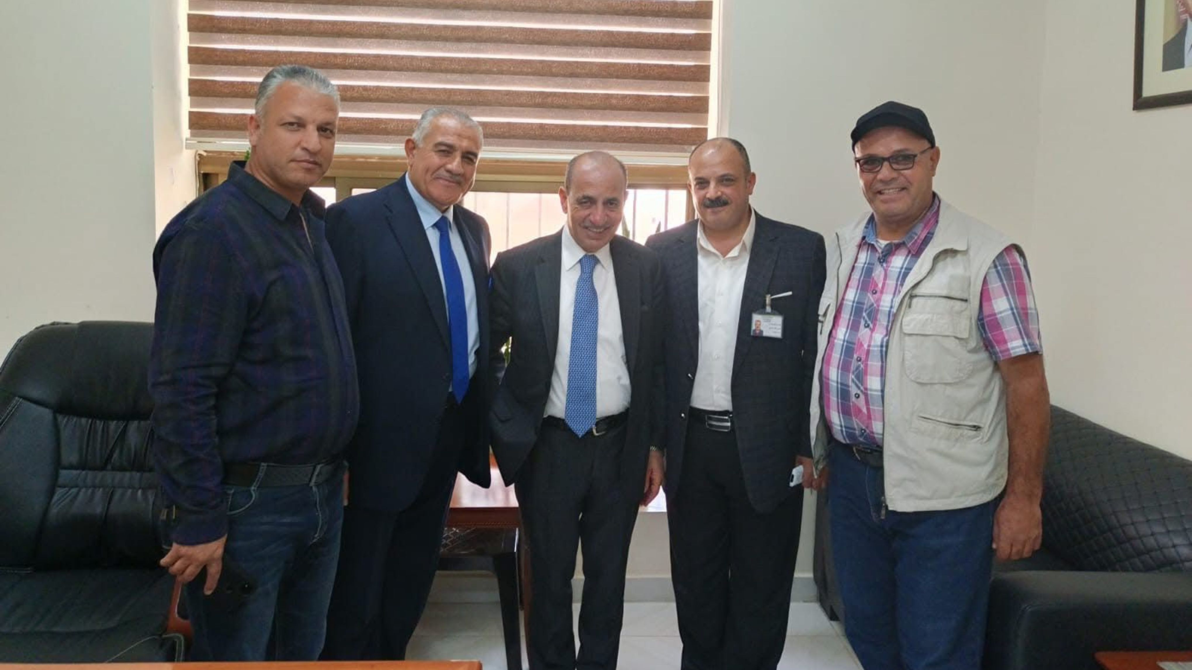  وزير الإدارة المحلية يزور بلدية غرب إربد