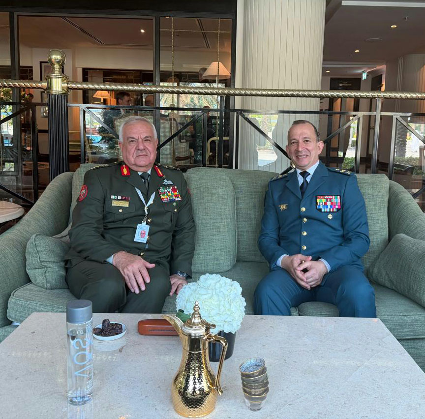  الحنيطي يلتقي عدداً من القادة العسكريين على هامش &quot;حوار المنامة 2025&quot;