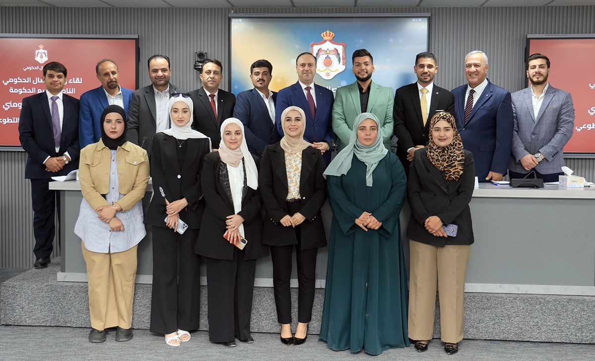 وزير الاتصال الحكومي: العمل التطوعي قيمة مجتمعية تُرسخ ثقافة المشاركة الإيجابية