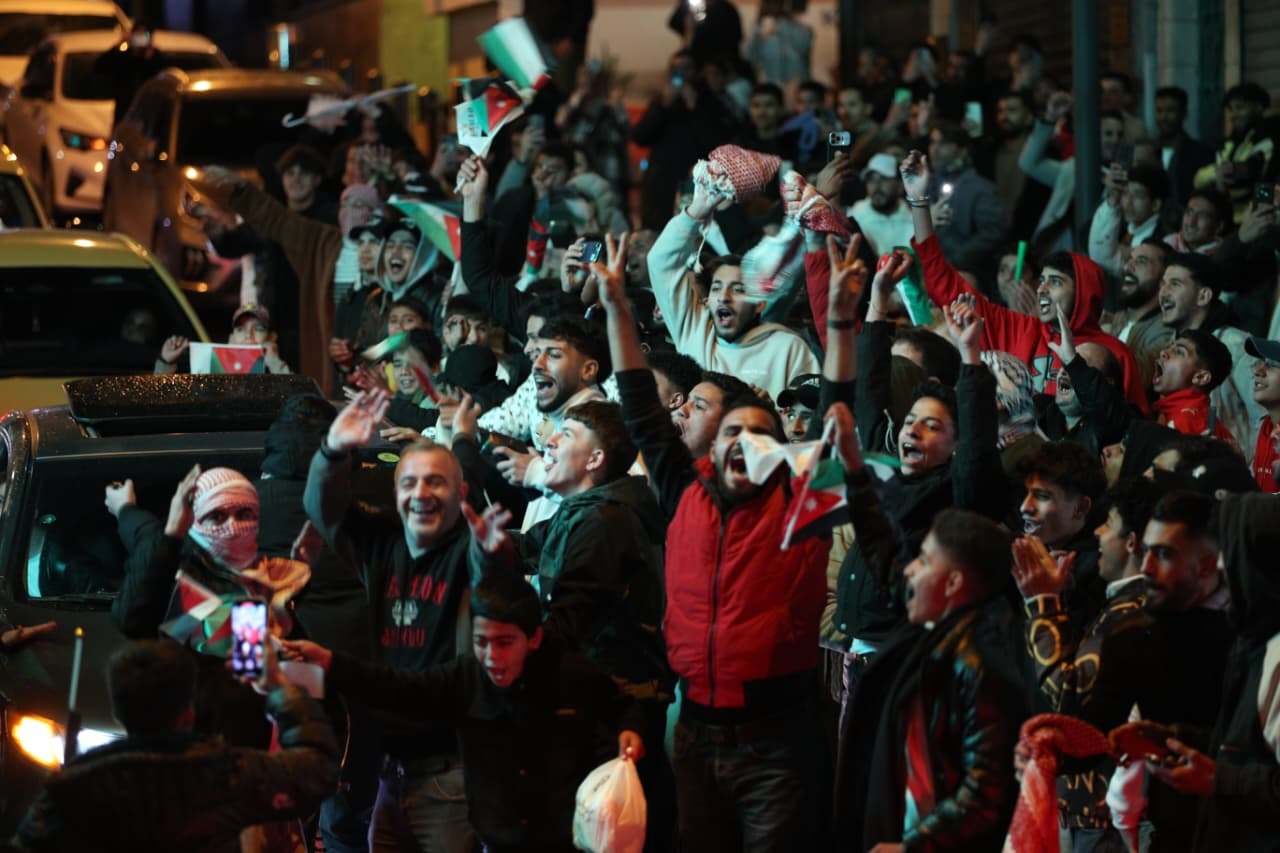  بحضور ولي العهد ..المنتخب الوطني يتأهل لنهائي كأس العرب