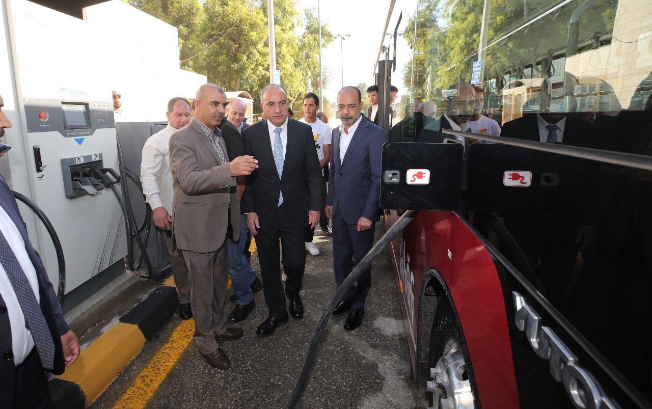  الأمانة تطلق مسارا جديدا بحافلات كهربائيةيربط مجمع رغدان السياحي بمحطة صويلح