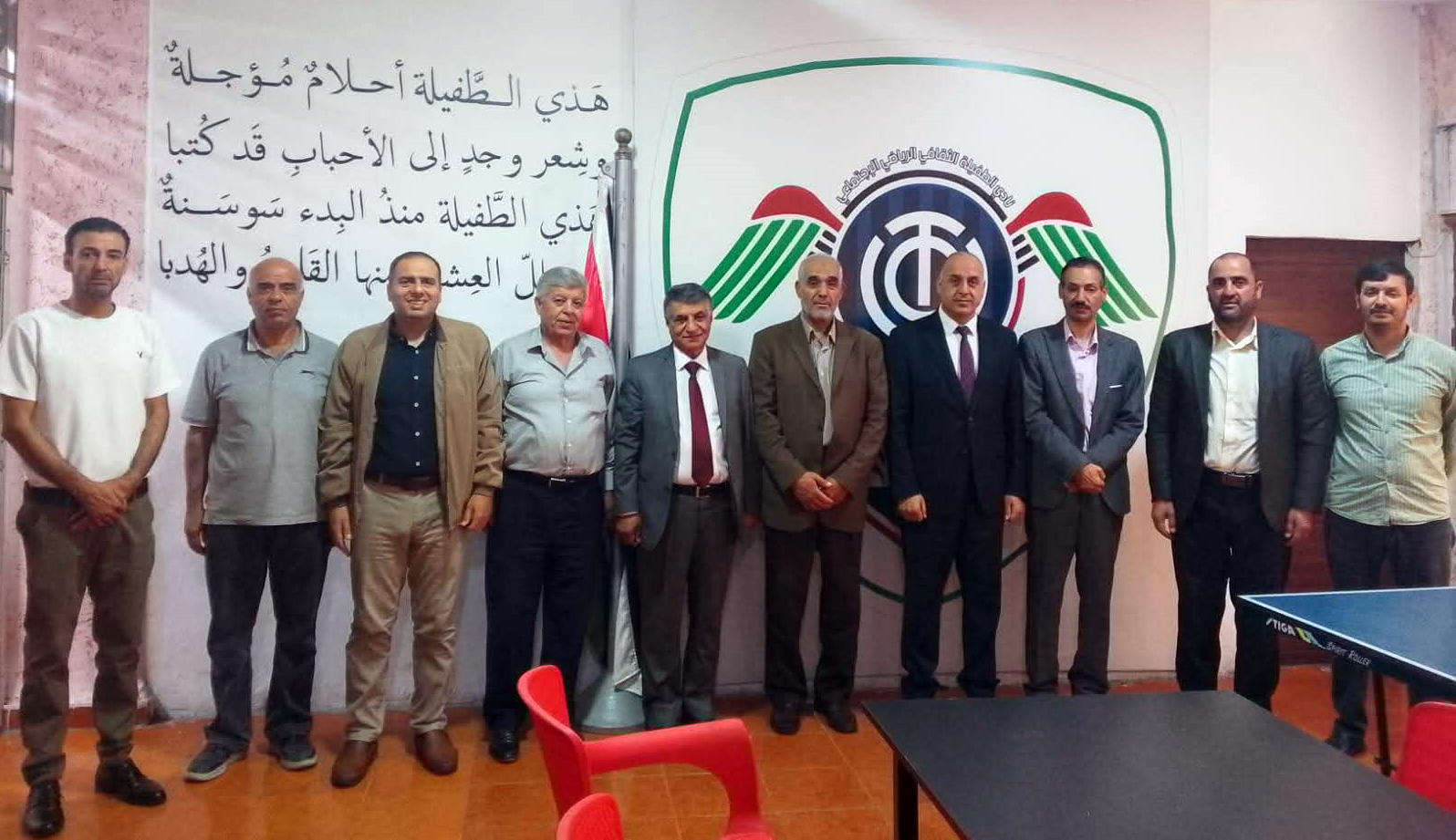 محافظ الطفيلة يطلع على أنشطة واحتياجات نادي الطفيلة الرياضي 