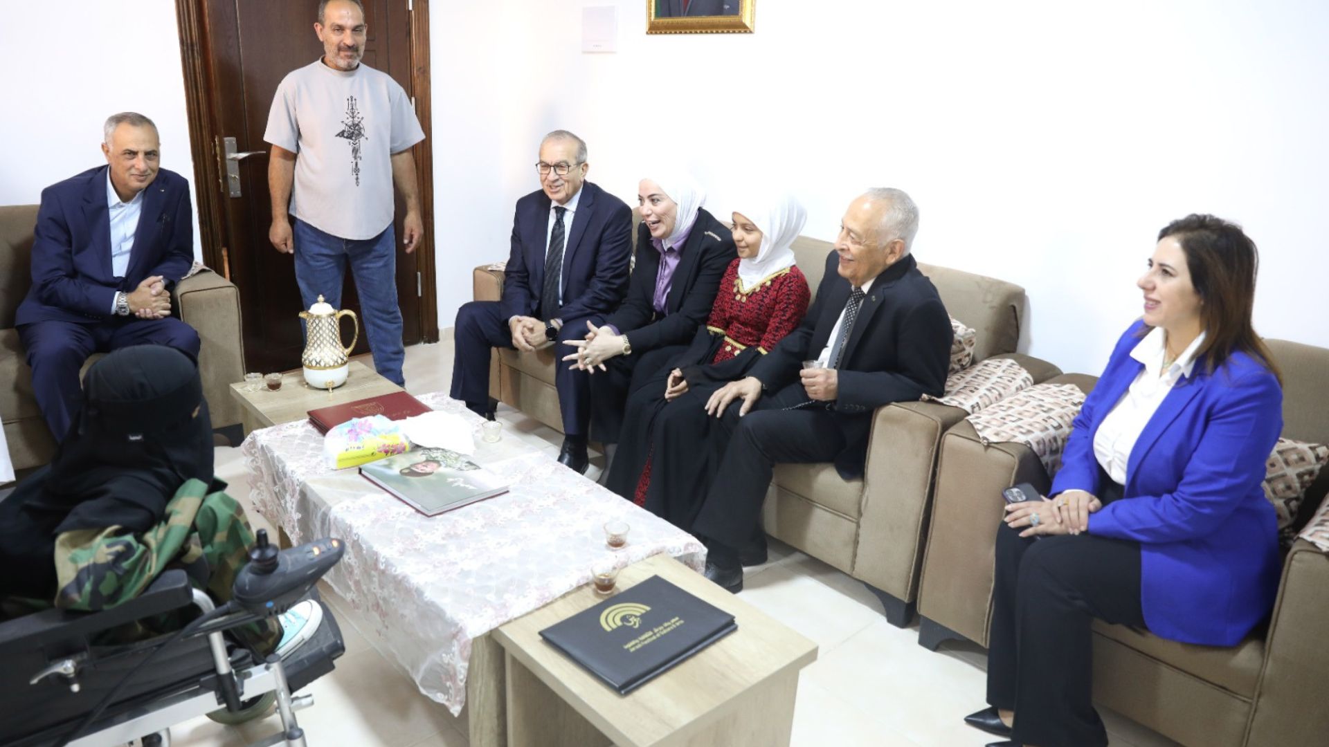  تسليم 10 شقق سكنية للأسر العفيفة في أبو علندا ضمن مبادرة مساكن الأسر العفيفة