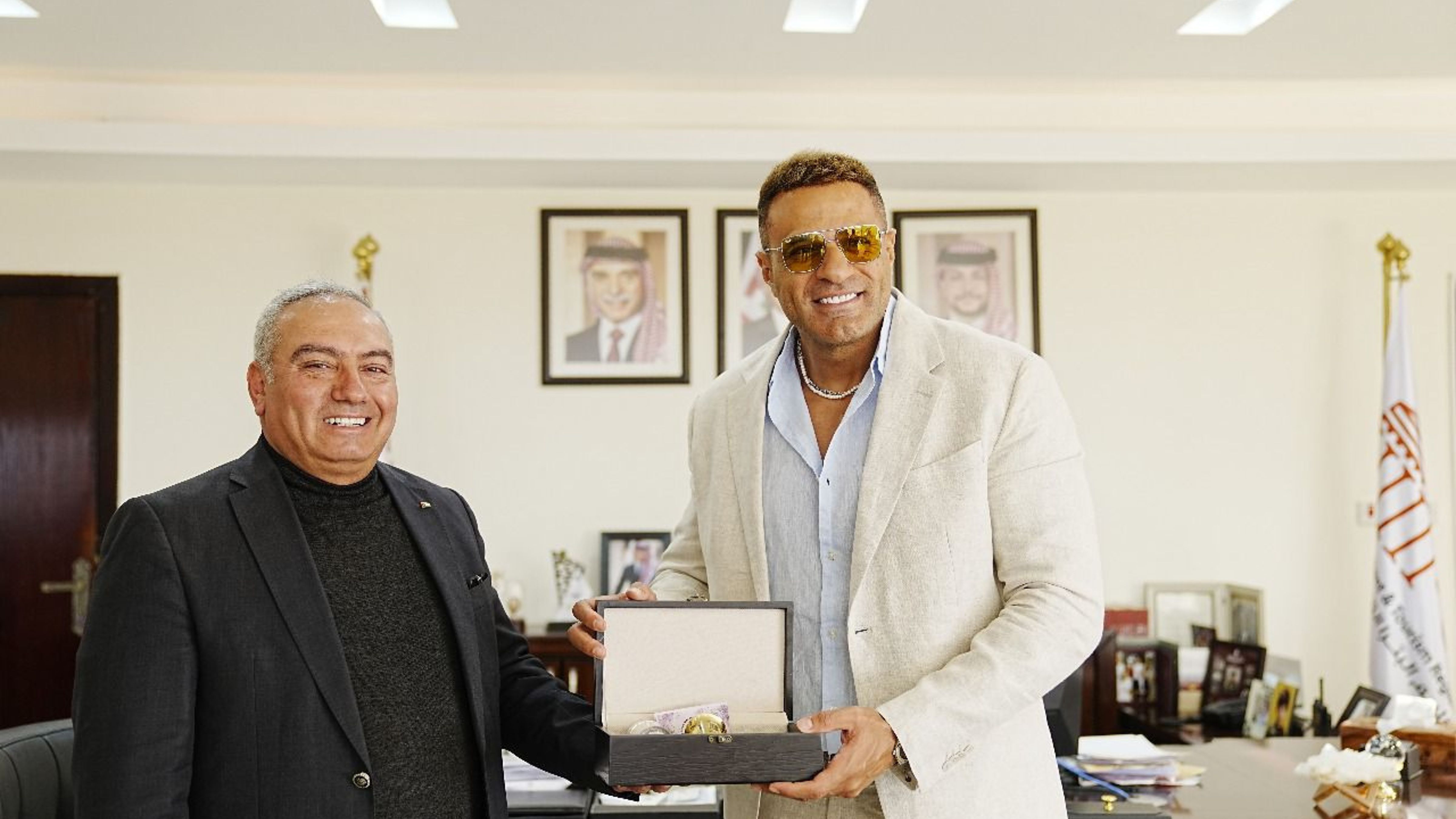  الفنان المصري محمد نور يشيد بجمال البترا 