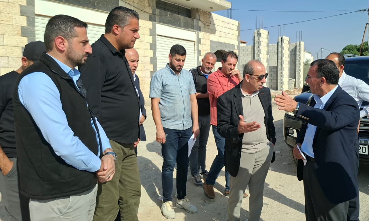  وزير الإدارة المحلية يتفقد بلديات حوشا والرمثا وسهل حوران وإربد