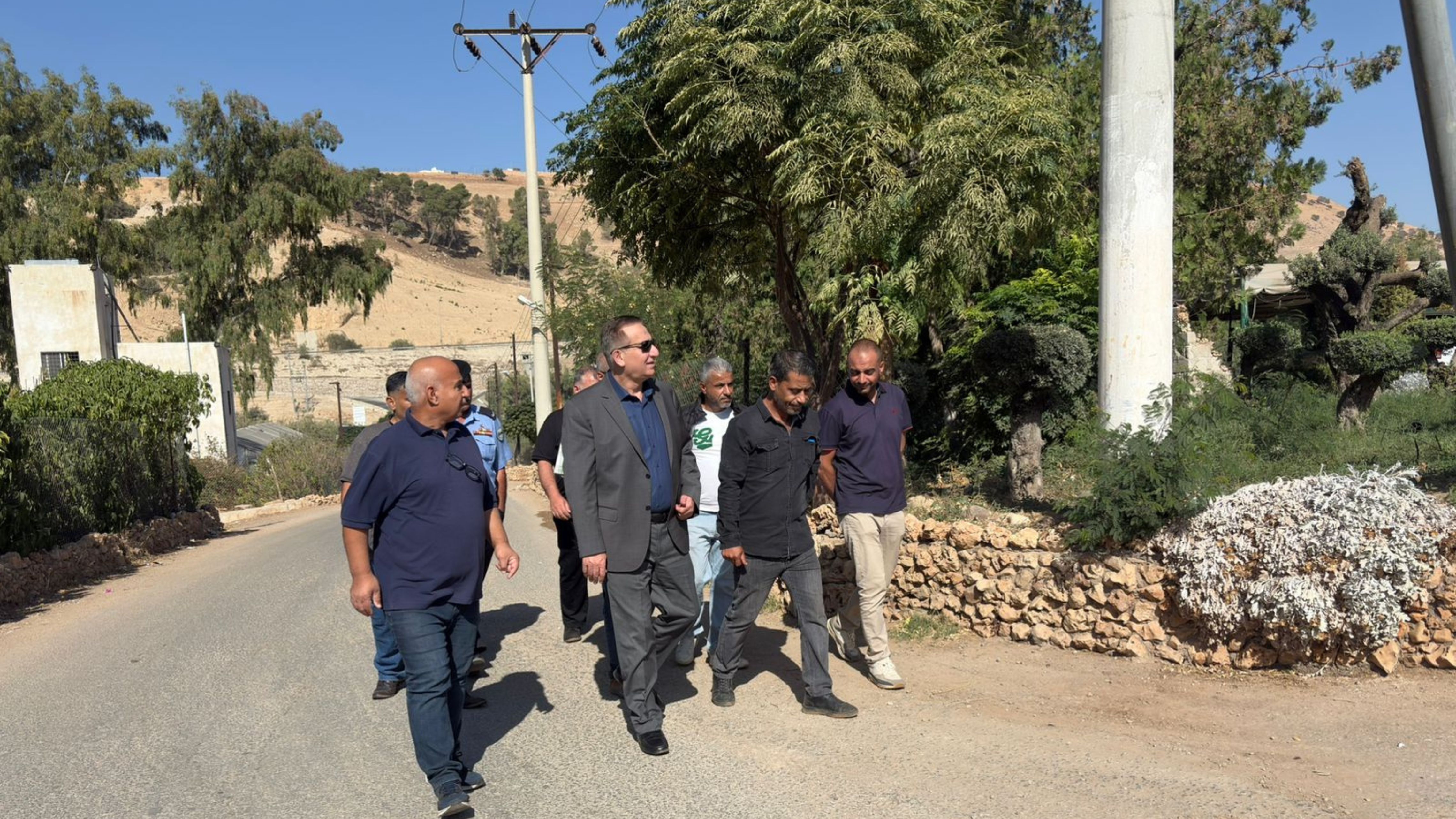  وزير الزراعة يتفقد مشتل فيصل الزراعي في جرش