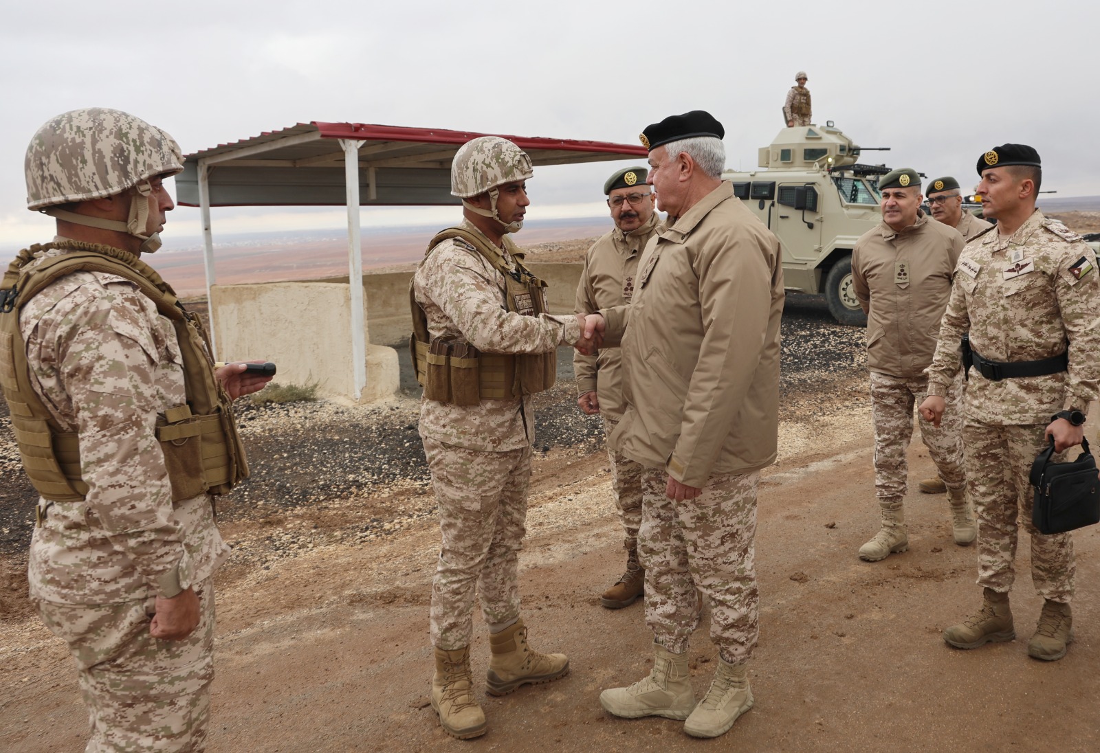  الحنيطي يتفقد عدداً من التشكيلات والوحدات على الواجهة الشمالية للمملكة