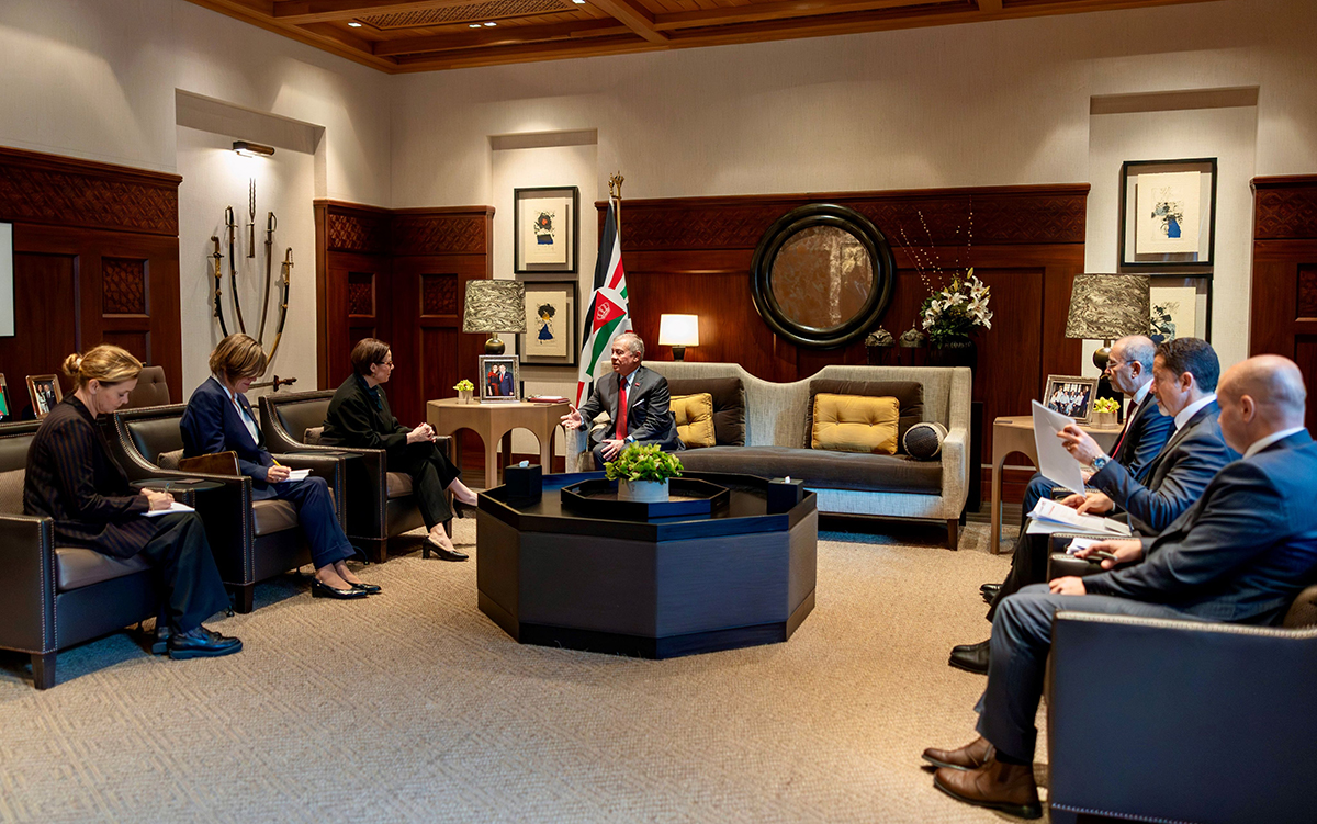  الملك يستقبل وزيرة الخارجية السويدية