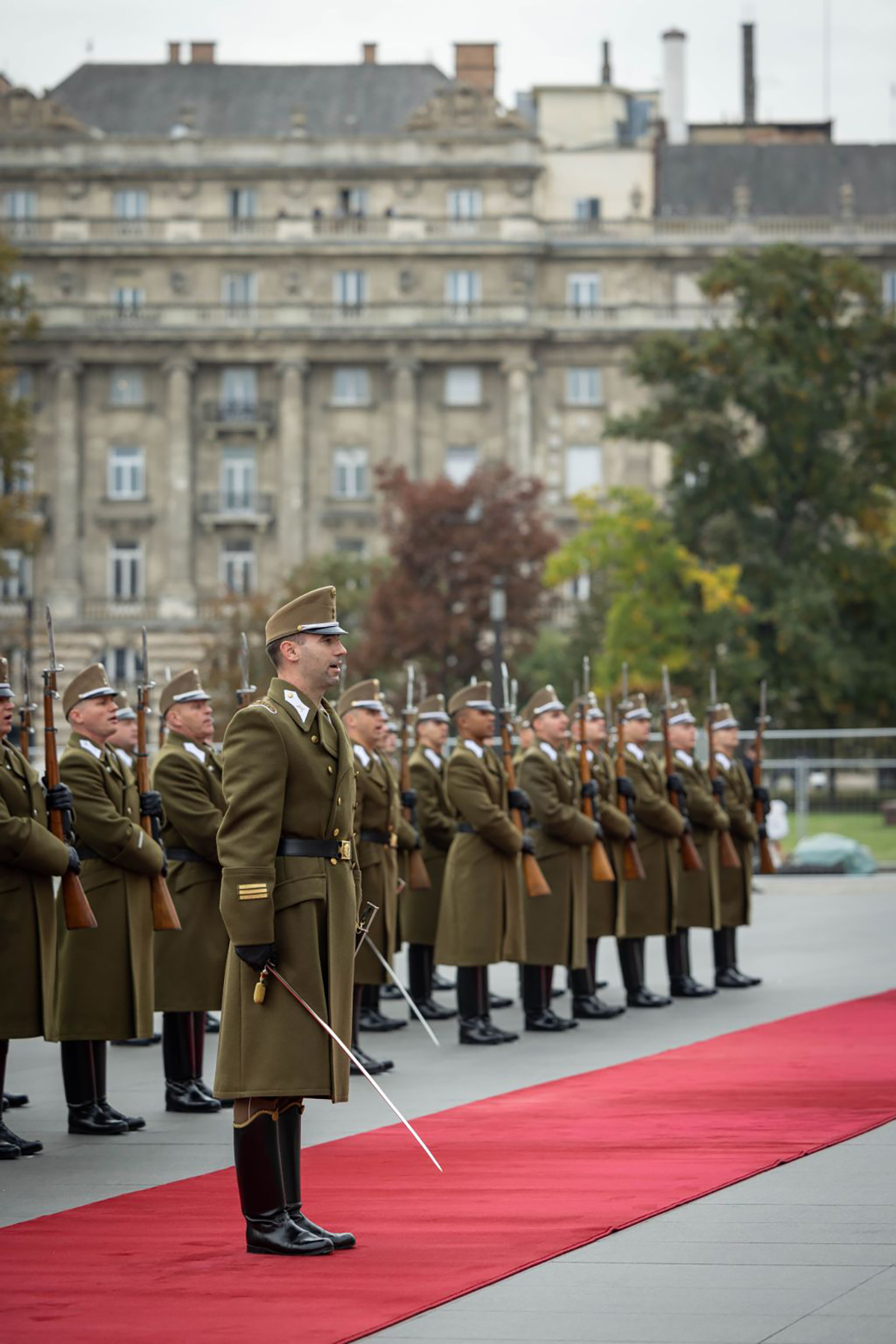  الملك ورئيس هنغاريا يؤكدان أهمية البناء على التعاون بين البلدين في مختلف المجالات