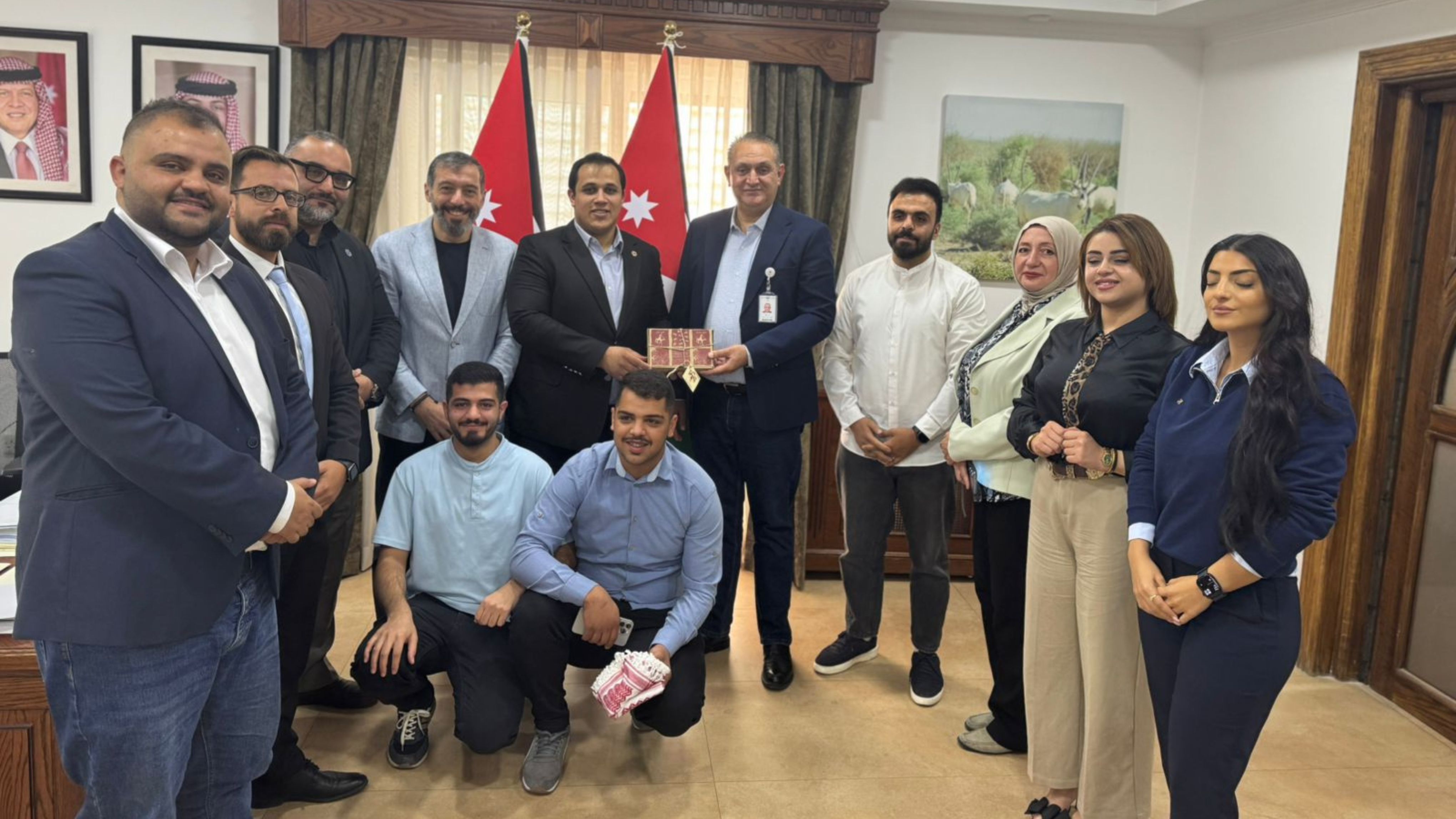  وزير البيئة يلتقي وفدًا من مؤسسة &quot;محافظتي&quot; للعمل التطوعي والتدريب