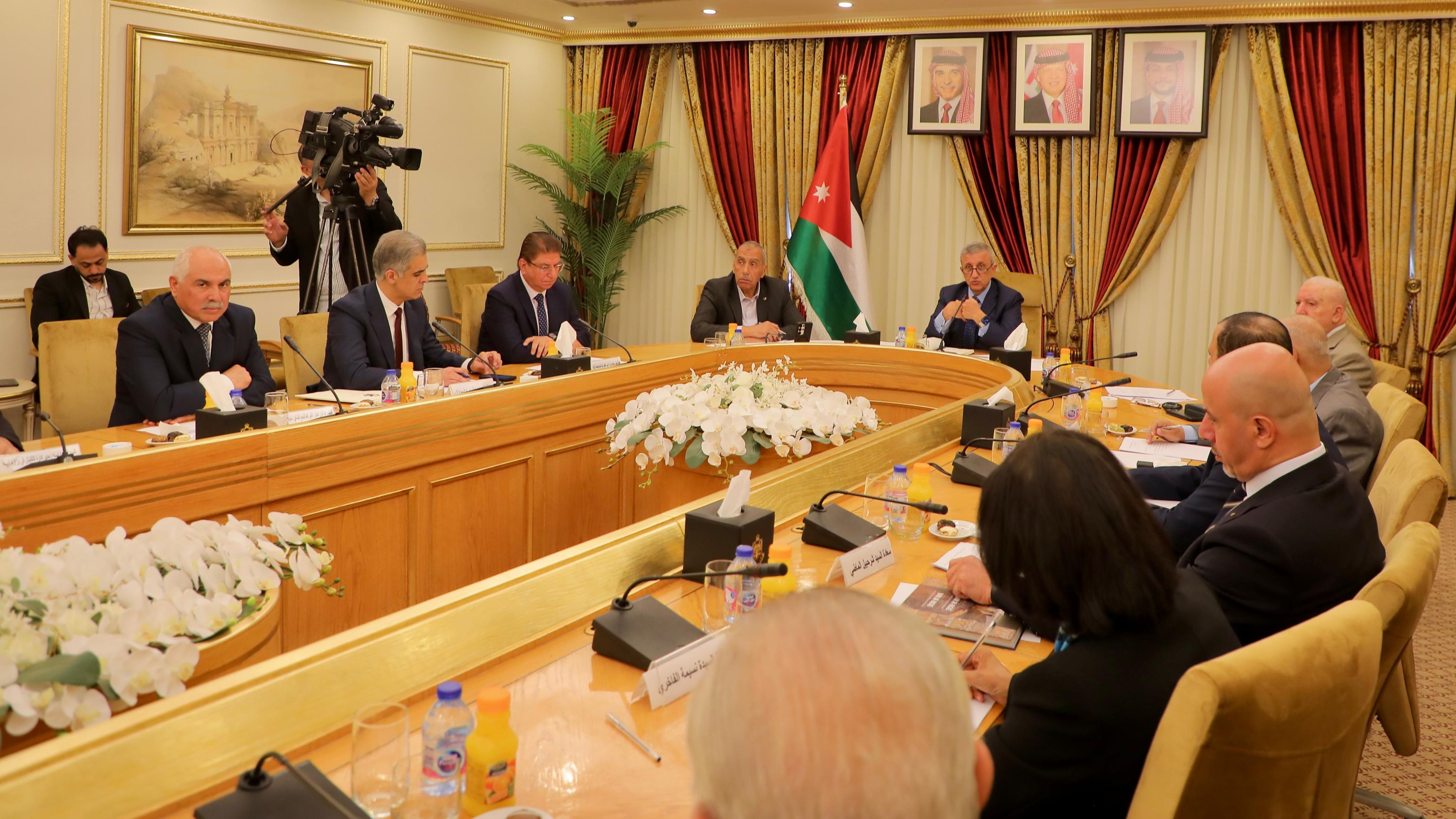  &quot;عمل الأعيان&quot; تناقش تدابير السلامة المهنية في مواقع العمل 