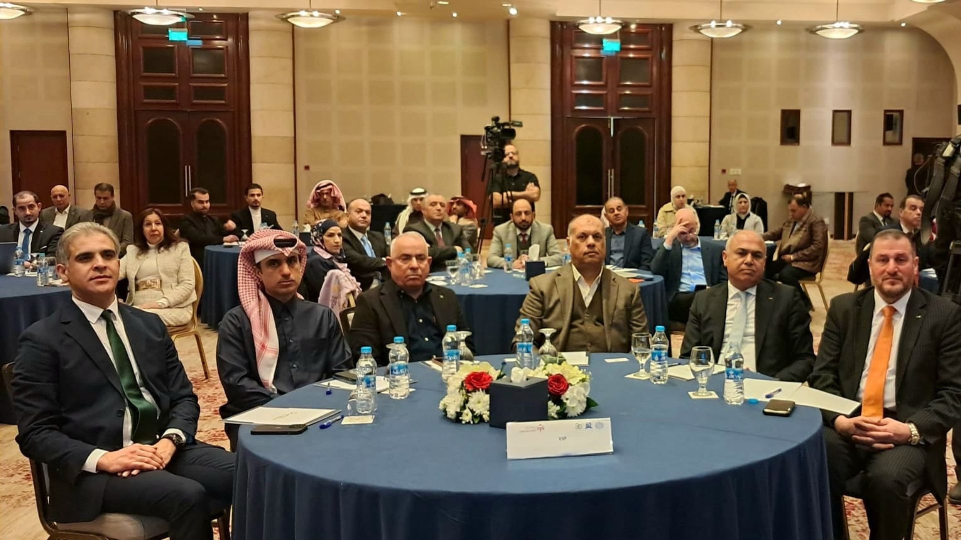  ندوة حول تطوير منظومة التدريب والتعليم التقني والمهني 