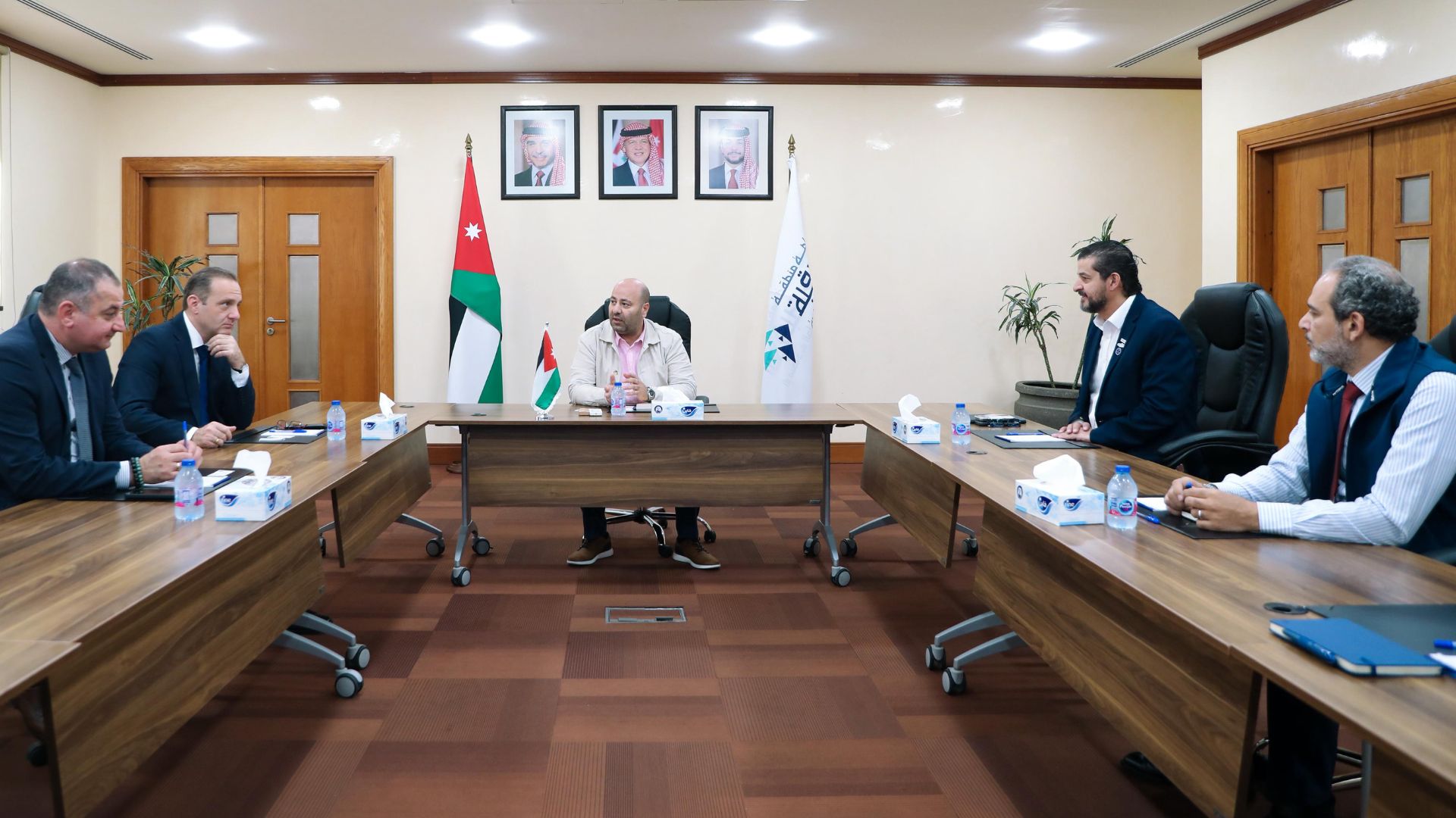  بحث التعاون بين العقبة الخاصة وجمعية رجال الأعمال الجورجية