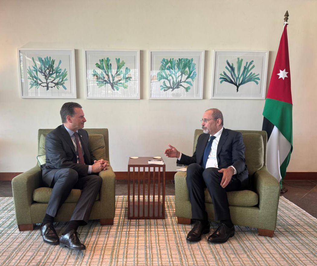  وزير الخارجية: الأولوية الآن ضمان الالتزام باتفاق وقف إطلاق النار بغزة