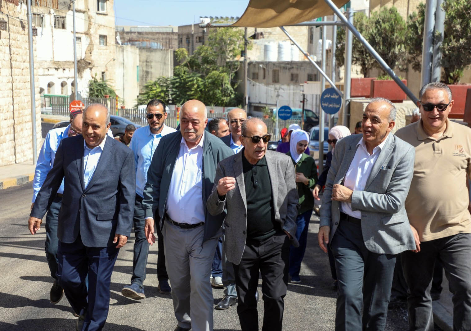  وفد وزاري يتفقد مشروع وسط مدينة إربد 