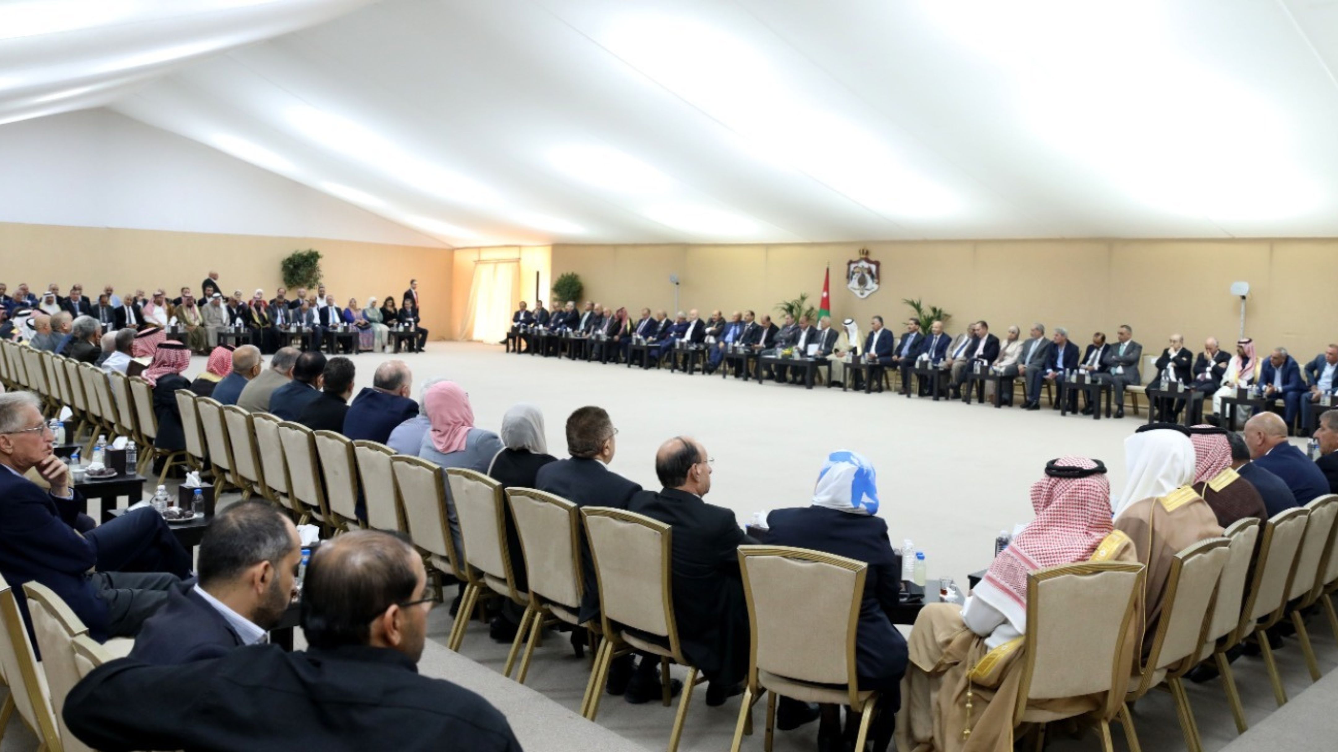  استكمالاً للزيارة الملكية للكرك رئيس الديوان الملكي يلتقي 200 شخصية من أبناء وبنات المحافظة