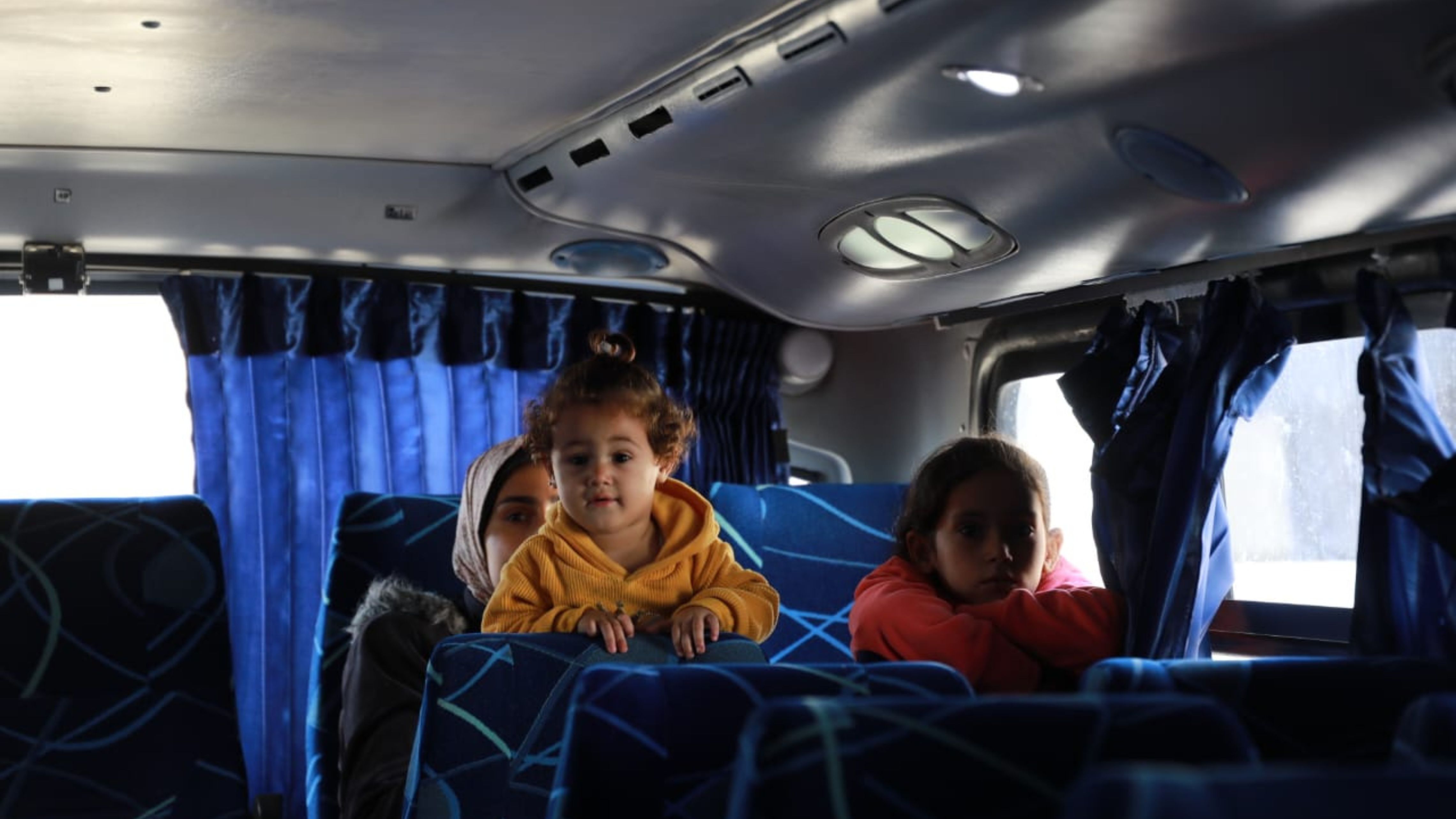  القوات المسلحة تقوم بإجلاء دفعة جديدة من أطفال غزة المرضى للعلاج في المملكة