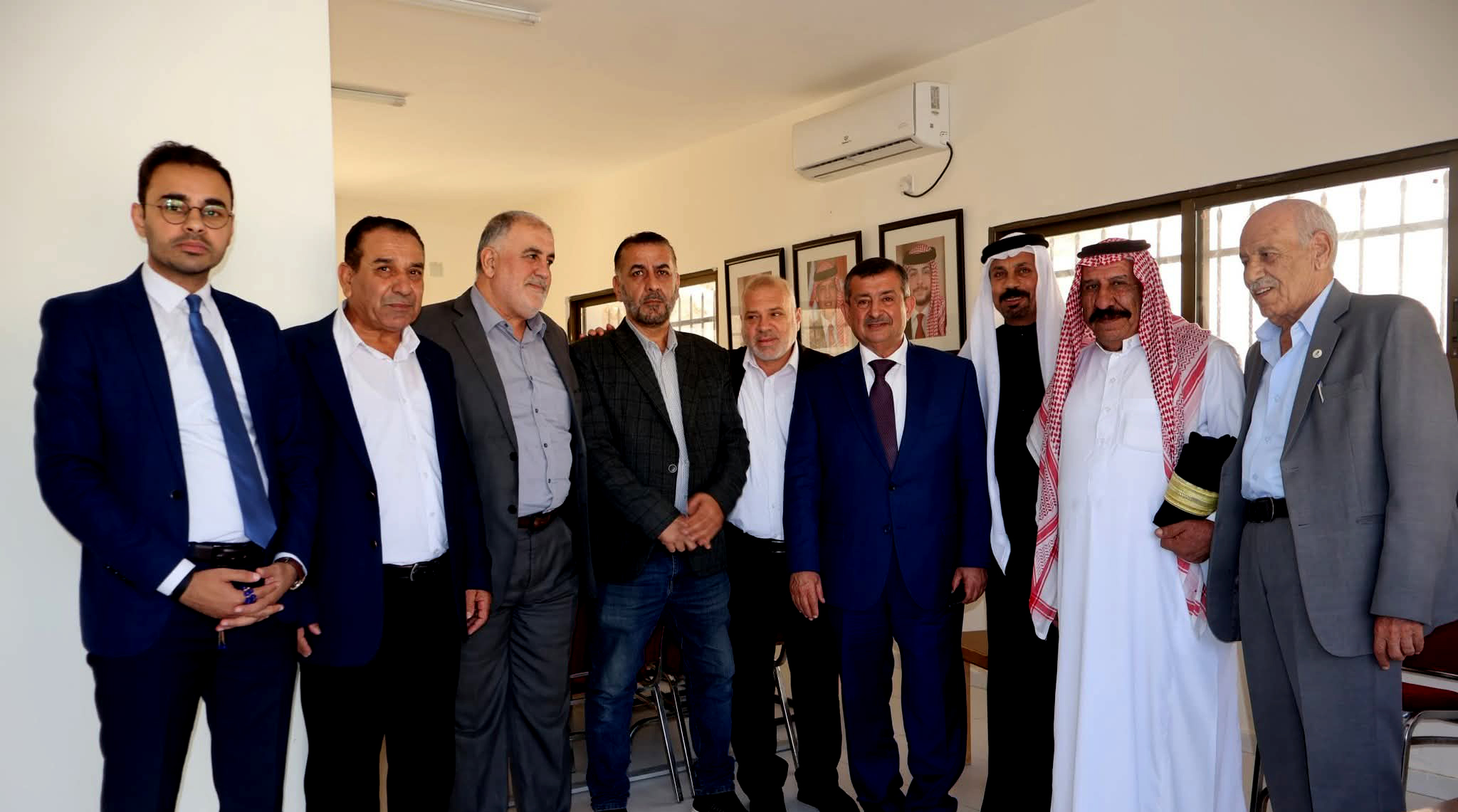  رئيس لجنة بلدية الزرقاء يزور فرع نقابة الصحفيين في المحافظة